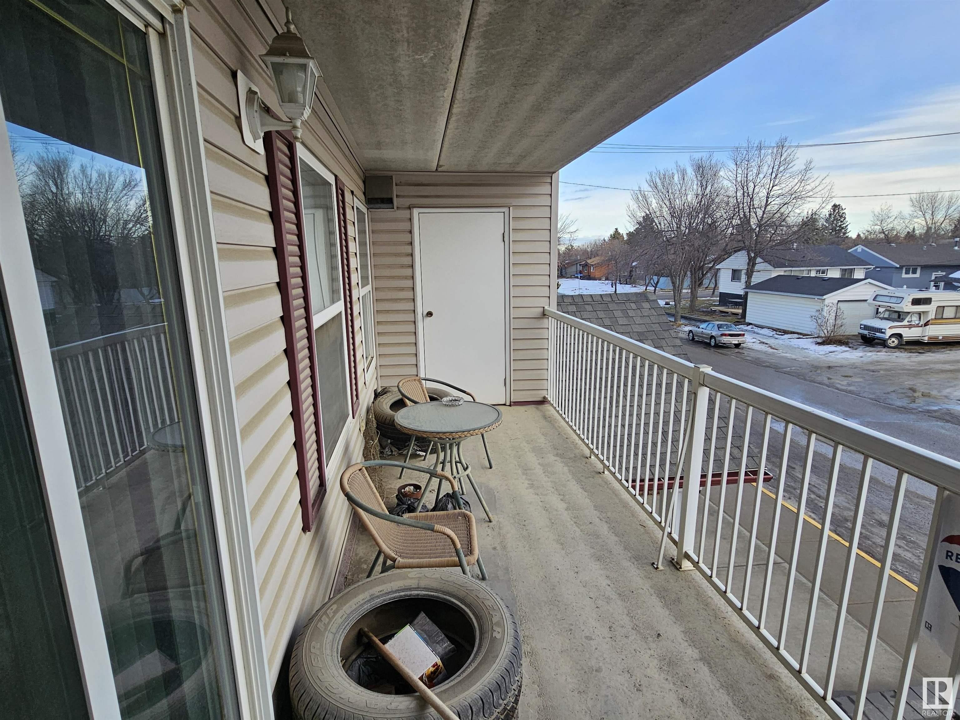      #101 4900 54 Ave , Drayton Valley,  ,T7A 1V8 ;  Listing Number: MLS E4414540