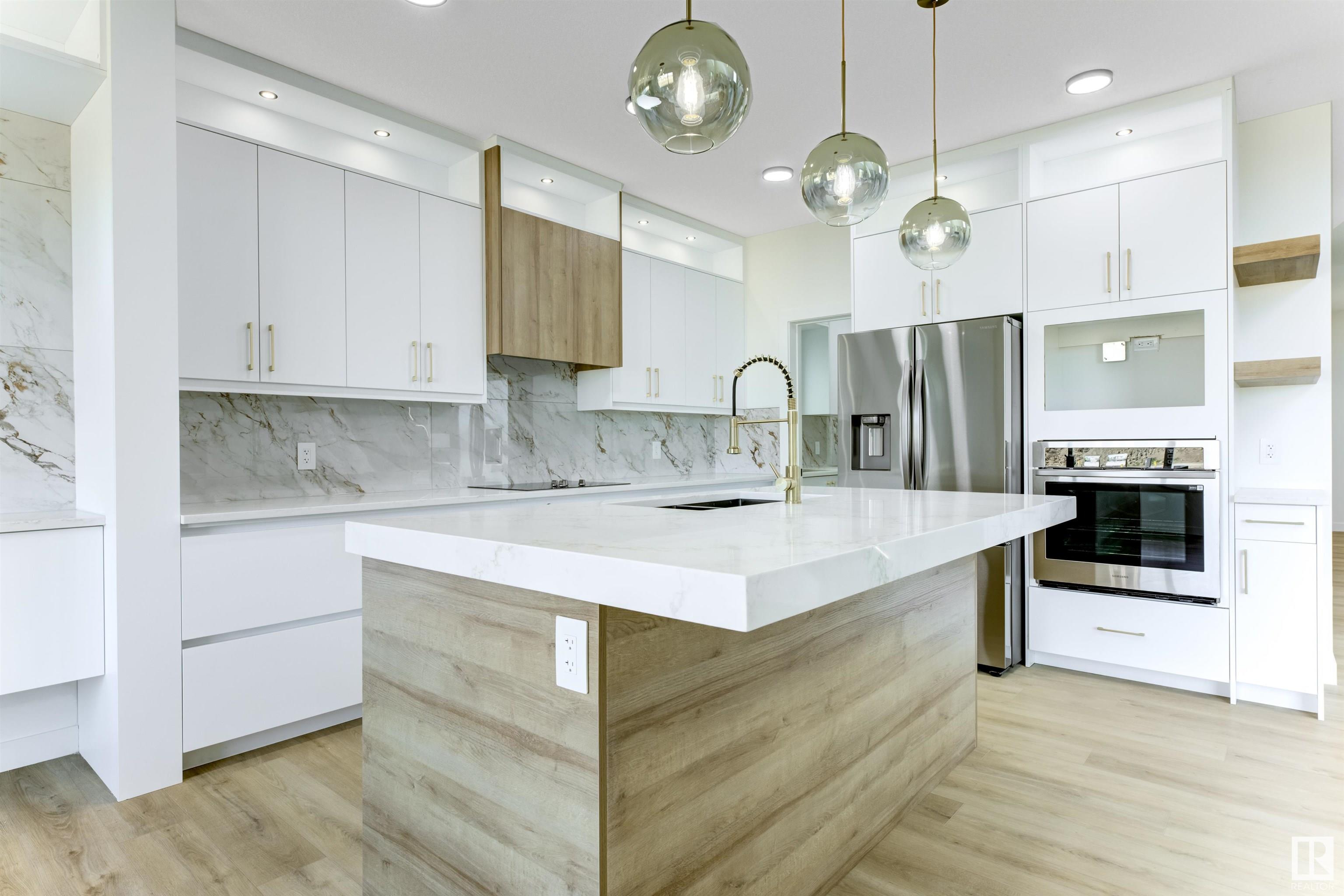      7098 KIVIAQ CR SW , Edmonton,  ,T6W 5N7 ;  Listing Number: MLS E4414553
