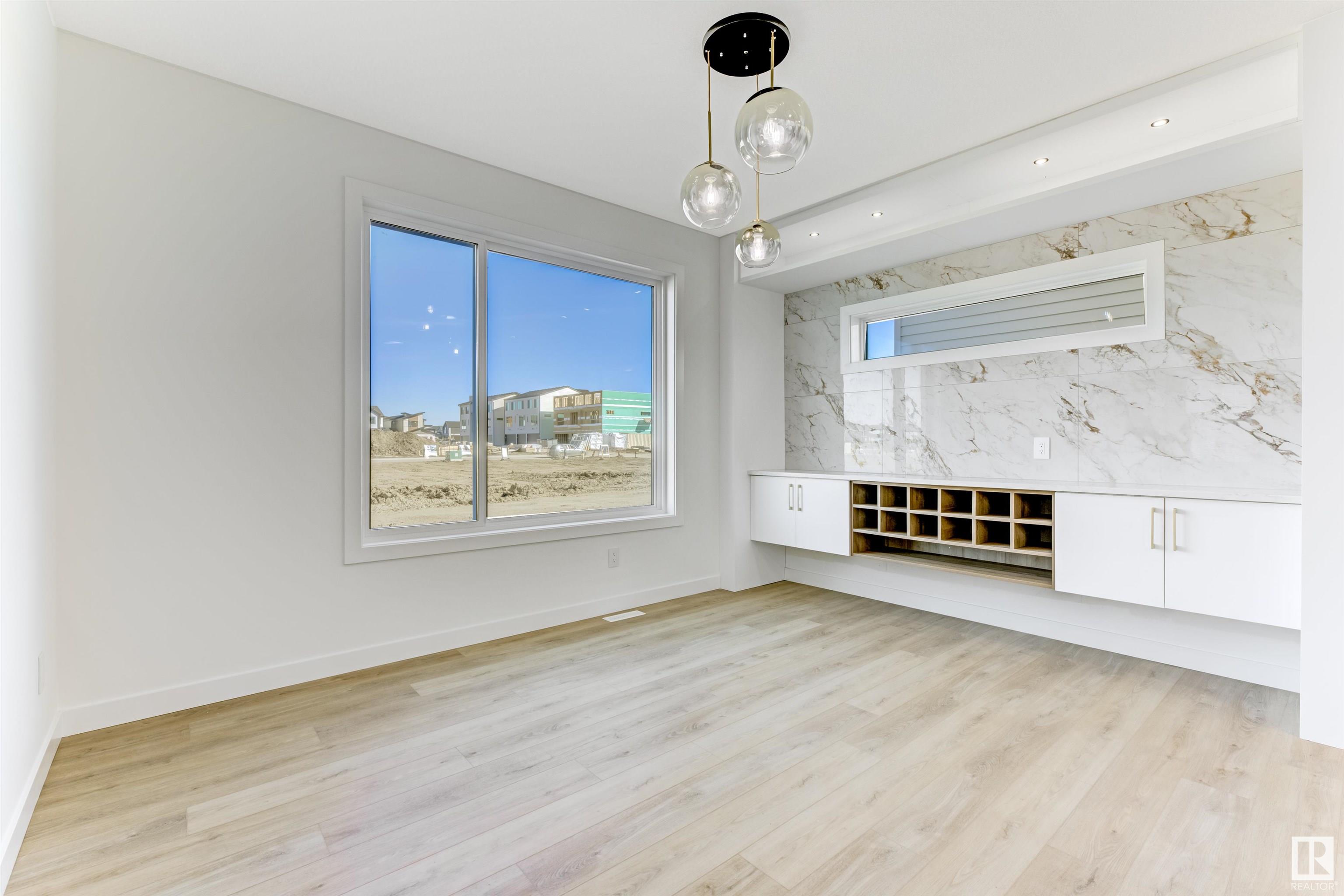      7098 KIVIAQ CR SW , Edmonton,  ,T6W 5N7 ;  Listing Number: MLS E4414553