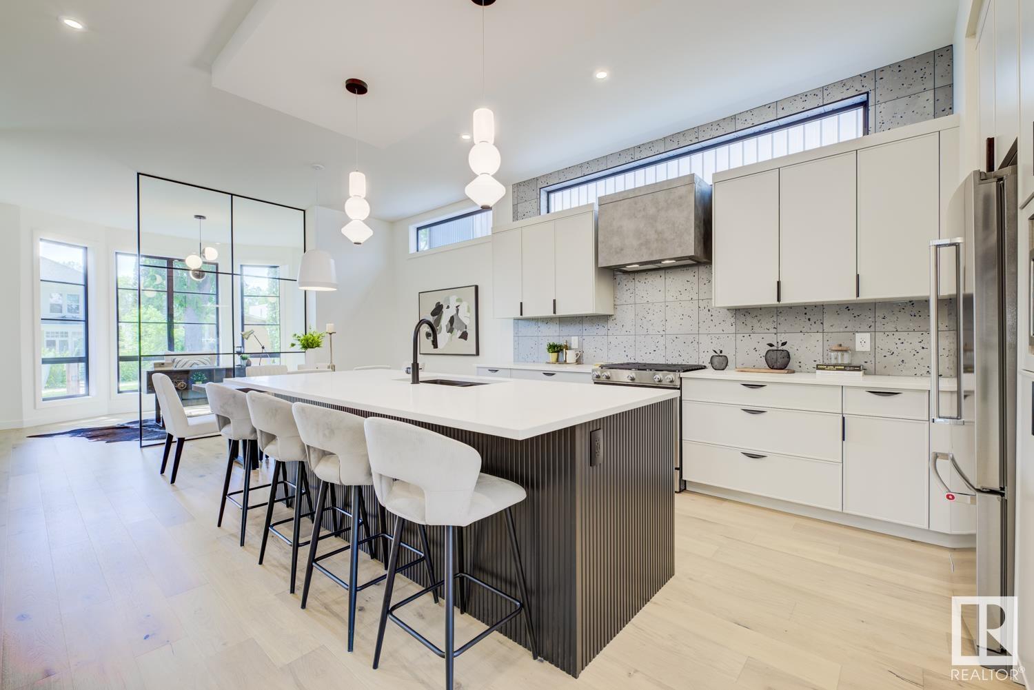      11133 66 ST NW , Edmonton,  ,T5B 1H1 ;  Listing Number: MLS E4414575