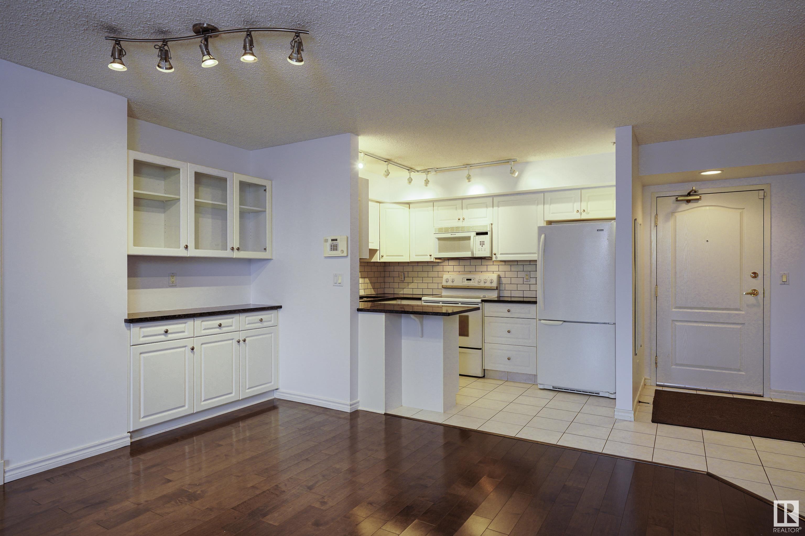      #804 9741 110 ST NW , Edmonton,  ,T5K 2V8 ;  Listing Number: MLS E4414589