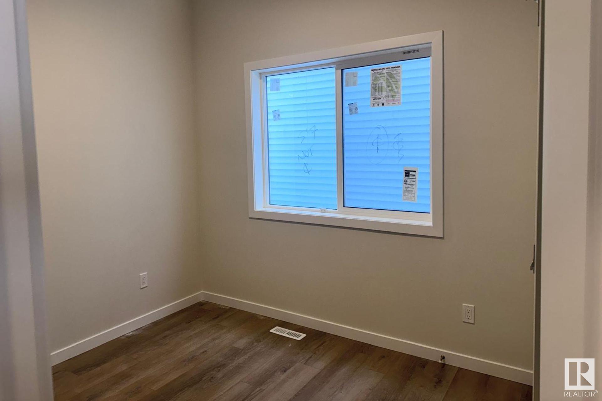     3516 ERLANGER LINK LI NW , Edmonton,  ,T6M 0N9 ;  Listing Number: MLS E4414590