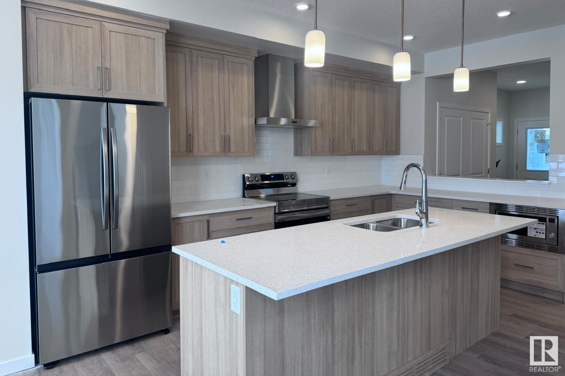      3516 ERLANGER LINK LI NW , Edmonton,  ,T6M 0N9 ;  Listing Number: MLS E4414590