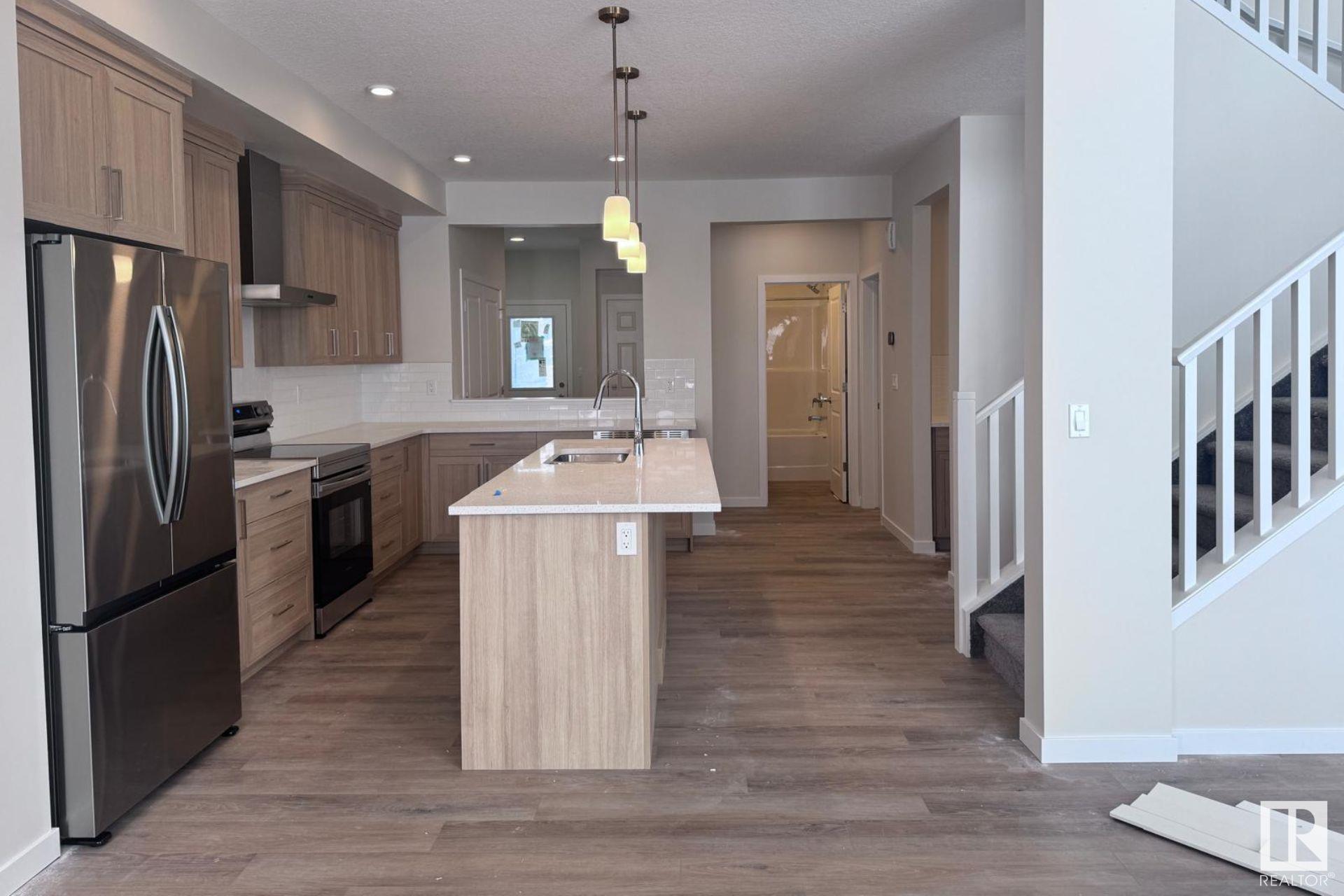      3516 ERLANGER LINK LI NW , Edmonton,  ,T6M 0N9 ;  Listing Number: MLS E4414590