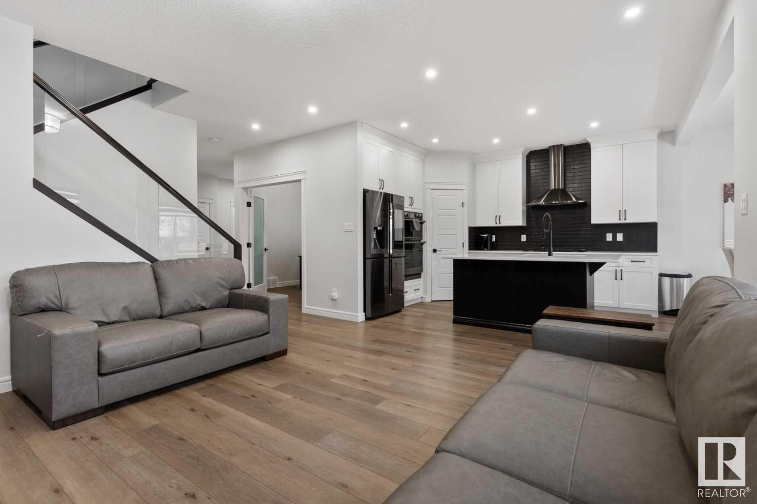      1090 CHRISTIE VS SW , Edmonton,  ,T6W 4W9 ;  Listing Number: MLS E4414600