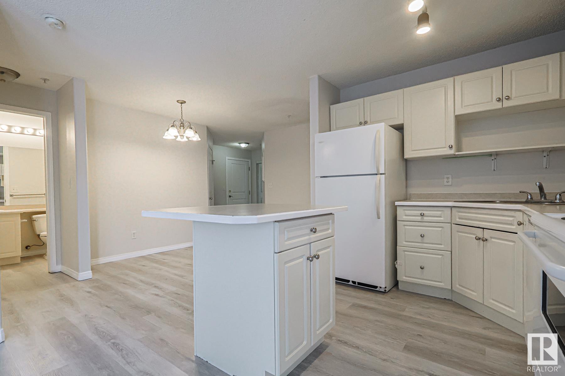      #109 16221 95 ST NW , Edmonton,  ,T5Z 3V3 ;  Listing Number: MLS E4414633
