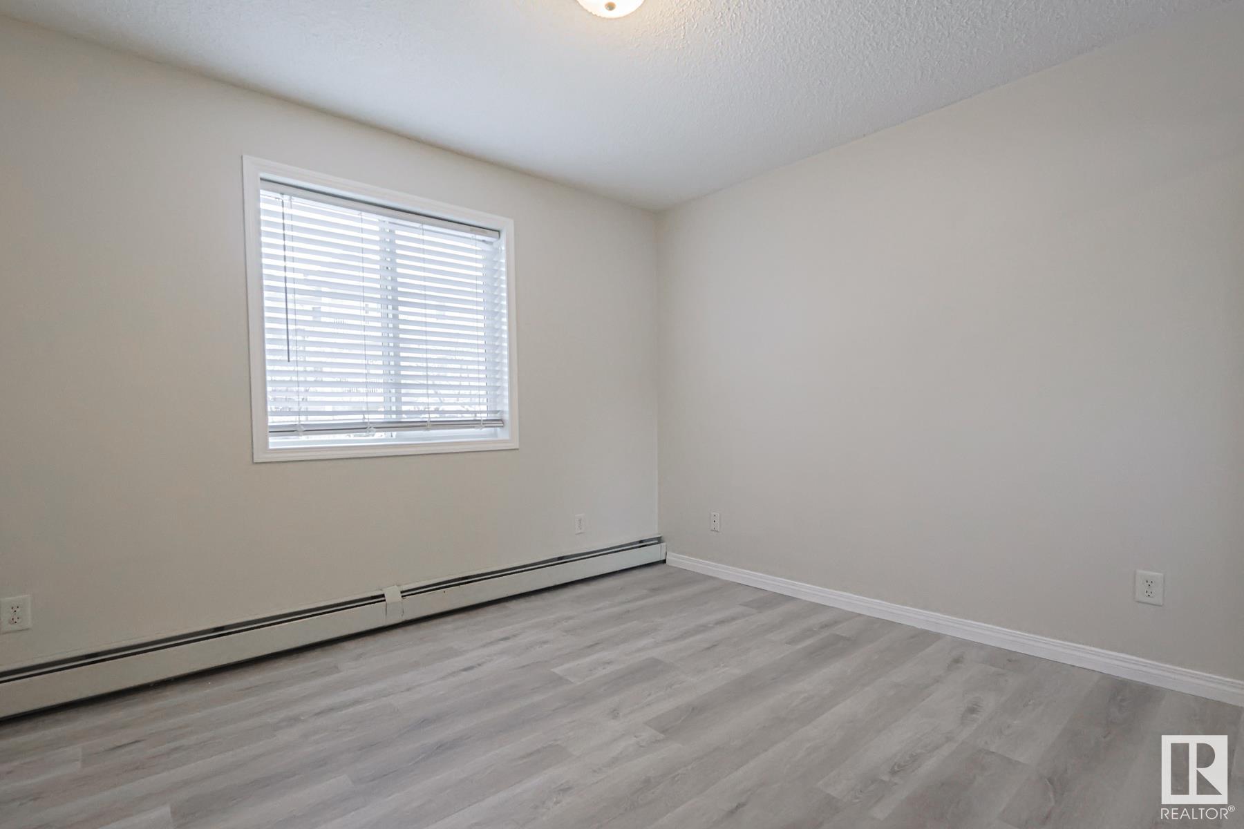      #109 16221 95 ST NW , Edmonton,  ,T5Z 3V3 ;  Listing Number: MLS E4414633