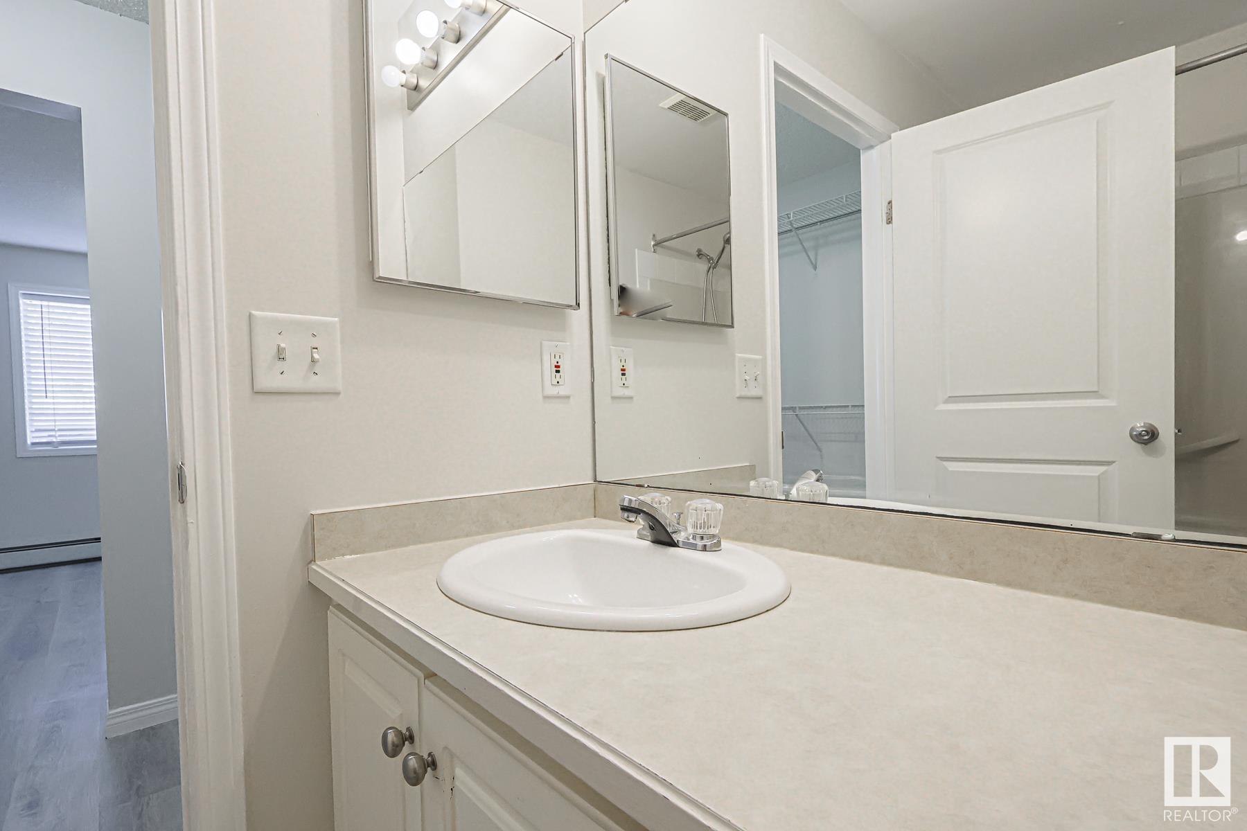      #109 16221 95 ST NW , Edmonton,  ,T5Z 3V3 ;  Listing Number: MLS E4414633