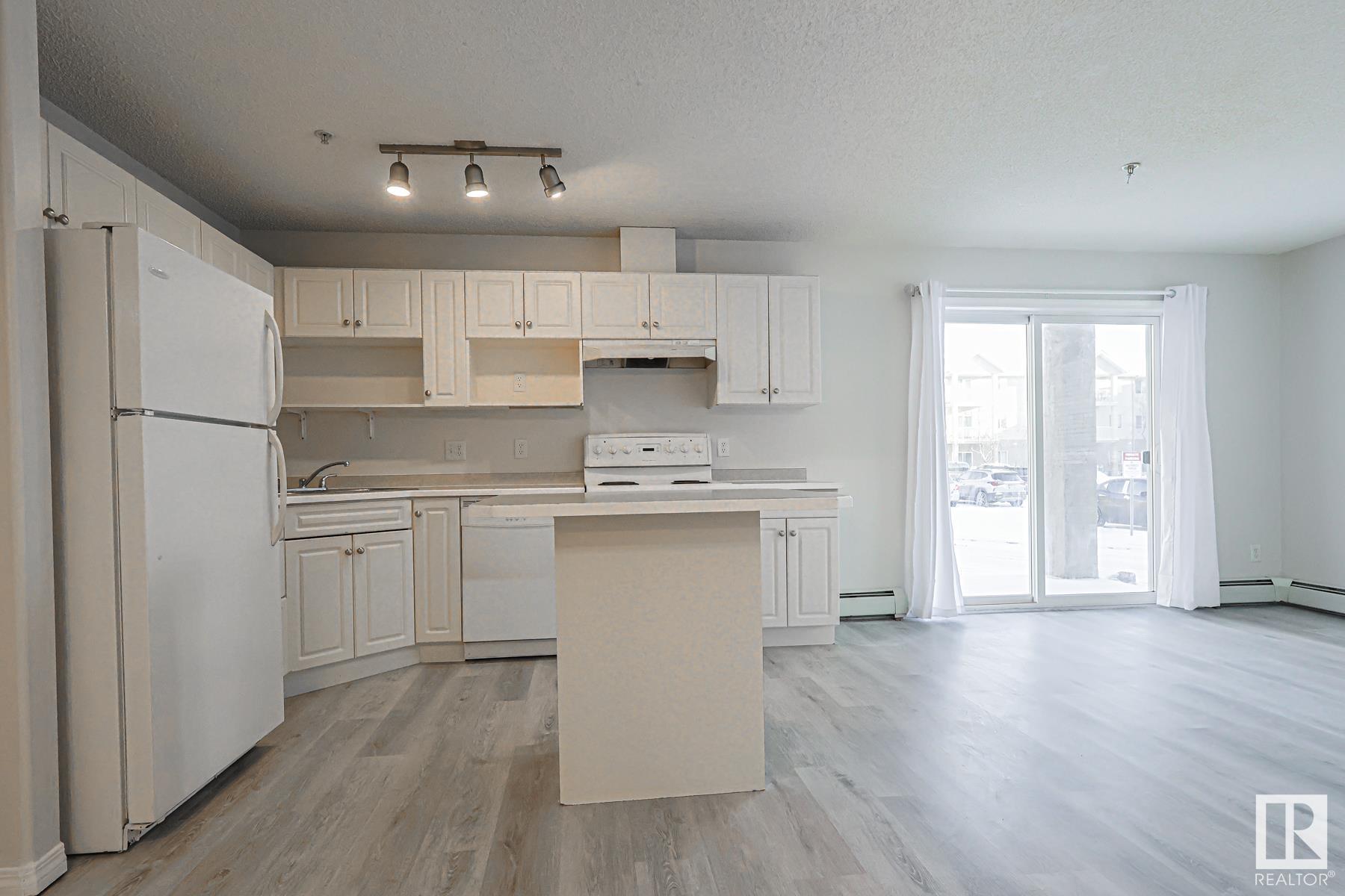      #109 16221 95 ST NW , Edmonton,  ,T5Z 3V3 ;  Listing Number: MLS E4414633