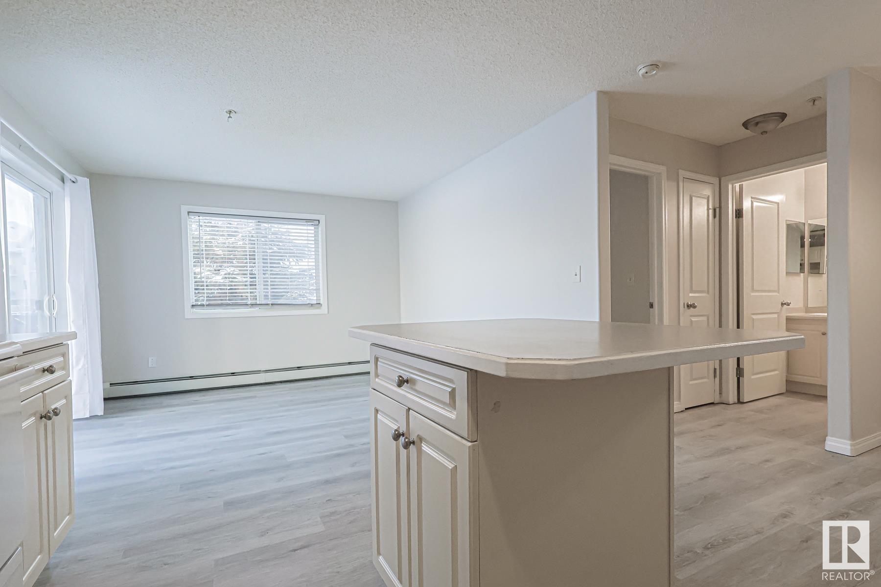      #109 16221 95 ST NW , Edmonton,  ,T5Z 3V3 ;  Listing Number: MLS E4414633