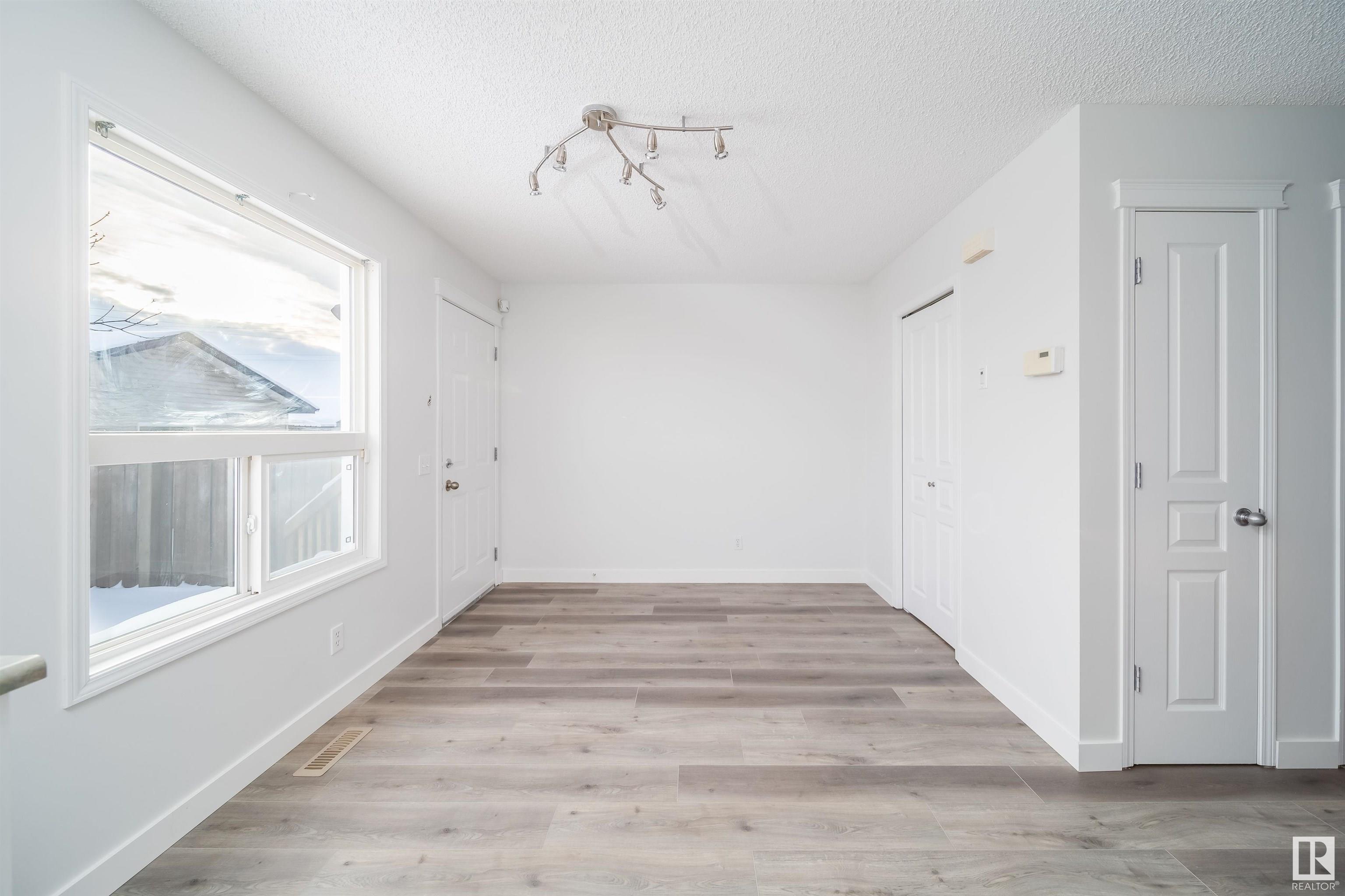      315 BRINTNELL BV NW , Edmonton,  ,T5Y 3J9 ;  Listing Number: MLS E4414634