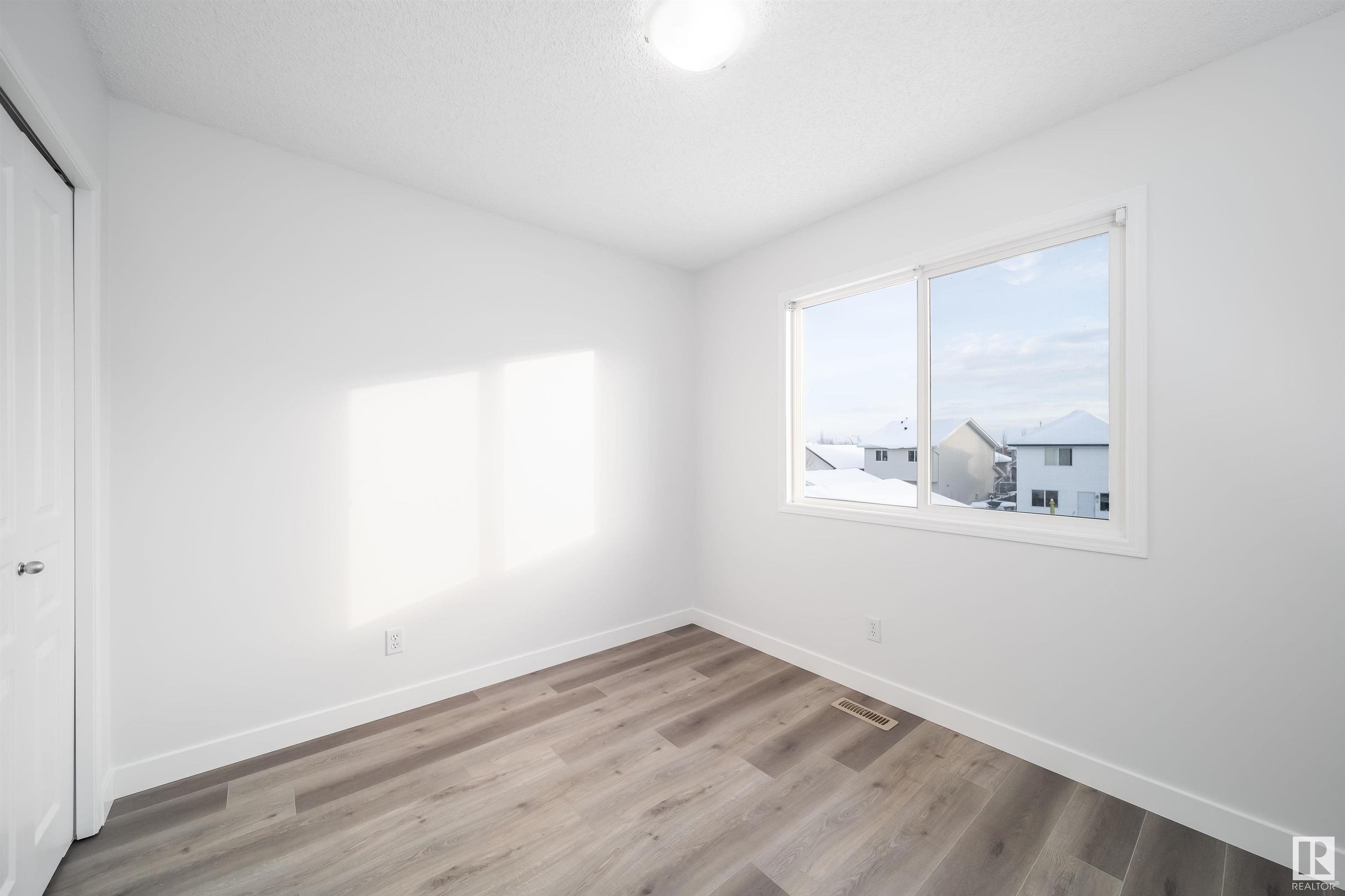      315 BRINTNELL BV NW , Edmonton,  ,T5Y 3J9 ;  Listing Number: MLS E4414634