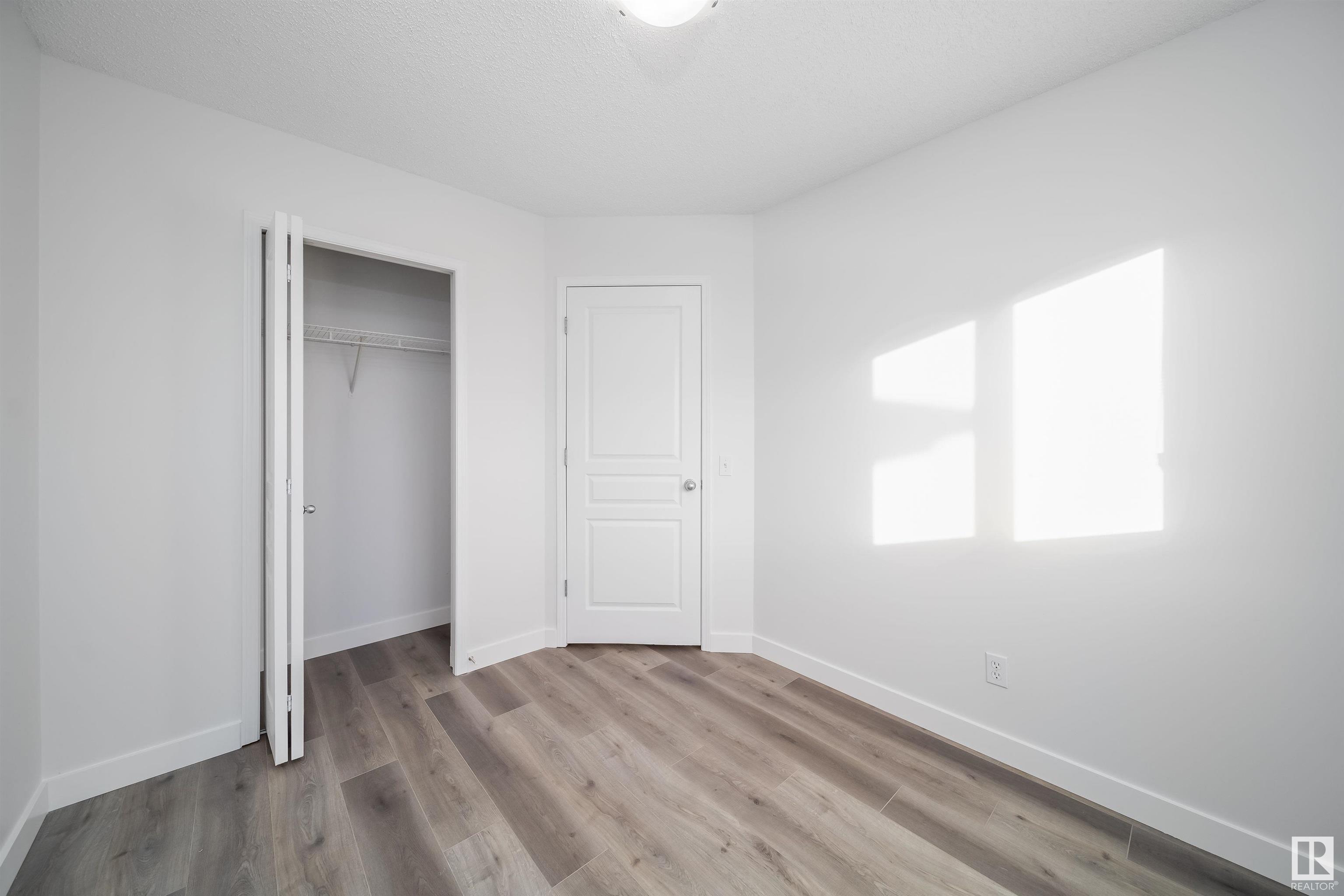      315 BRINTNELL BV NW , Edmonton,  ,T5Y 3J9 ;  Listing Number: MLS E4414634