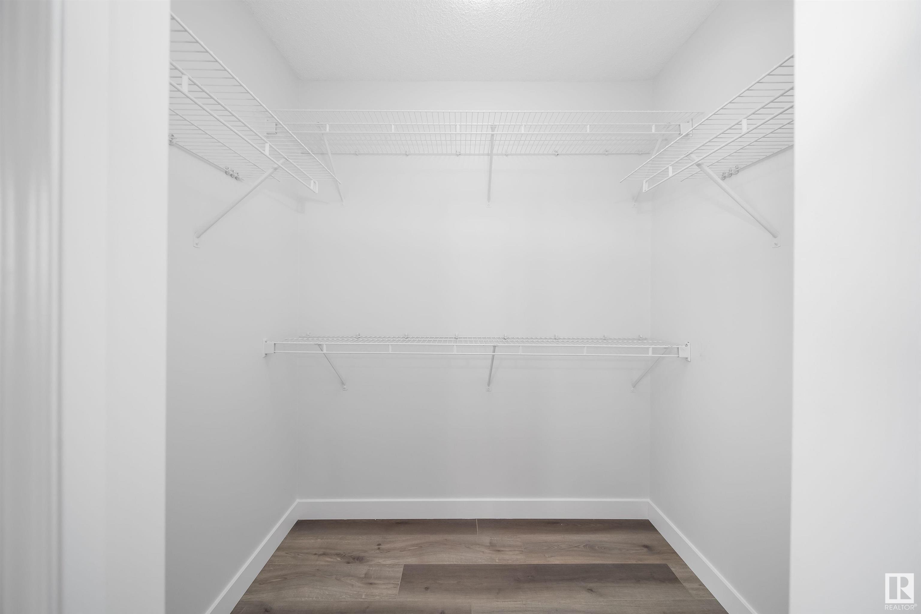      315 BRINTNELL BV NW , Edmonton,  ,T5Y 3J9 ;  Listing Number: MLS E4414634