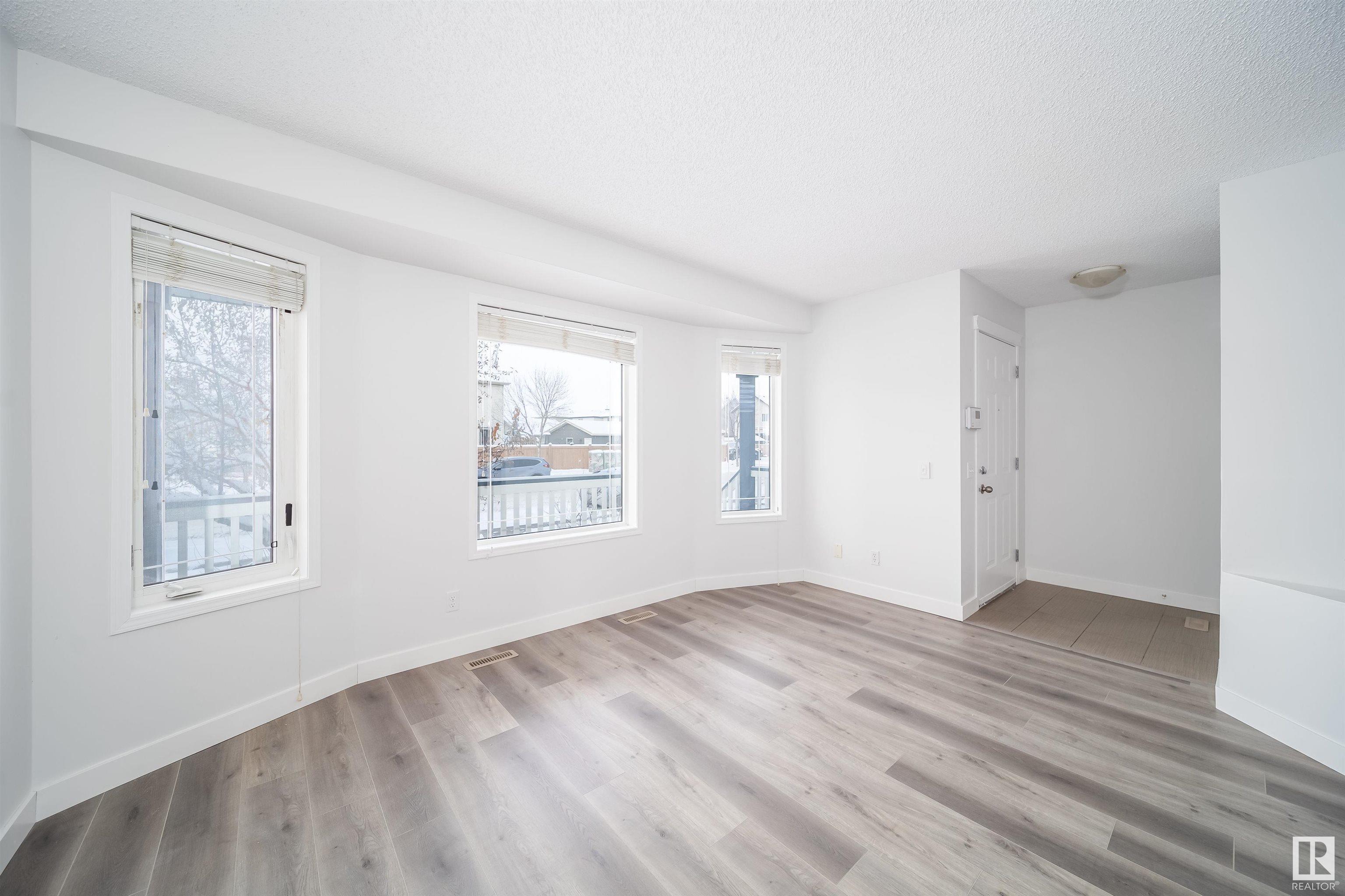      315 BRINTNELL BV NW , Edmonton,  ,T5Y 3J9 ;  Listing Number: MLS E4414634