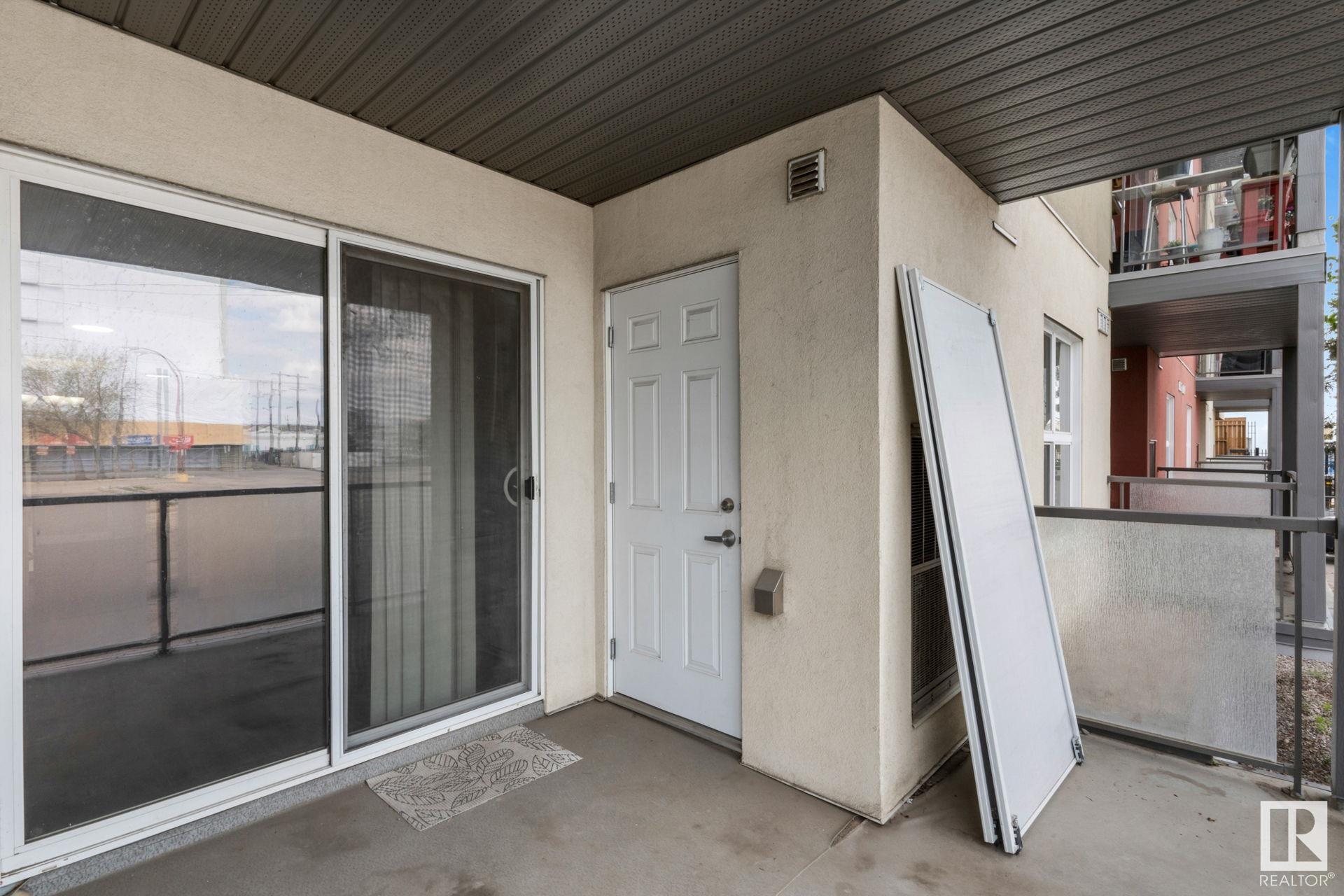      #113 10118 106 AV NW NW , Edmonton,  ,T5H 0B8 ;  Listing Number: MLS E4414650