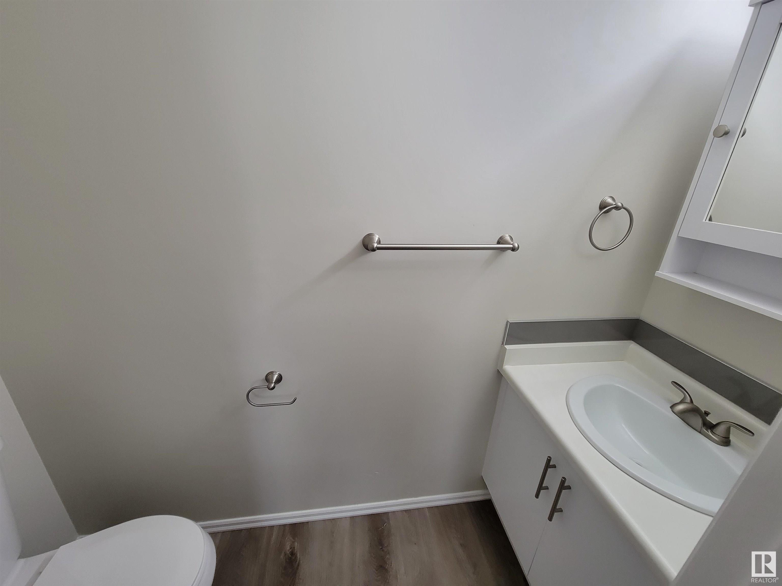      990 13 ST , Cold Lake,  ,T9M 1J9 ;  Listing Number: MLS E4414658