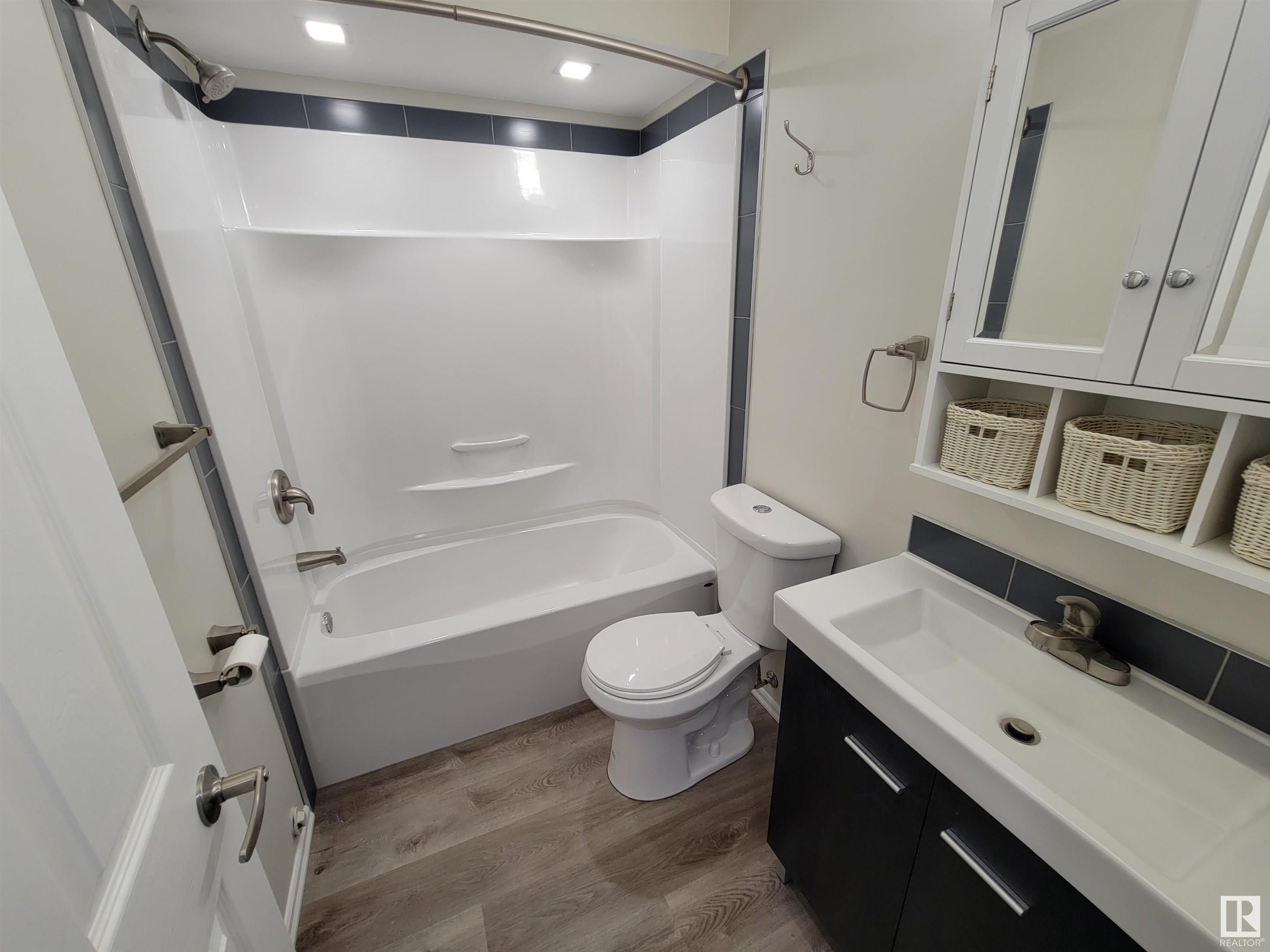      990 13 ST , Cold Lake,  ,T9M 1J9 ;  Listing Number: MLS E4414658