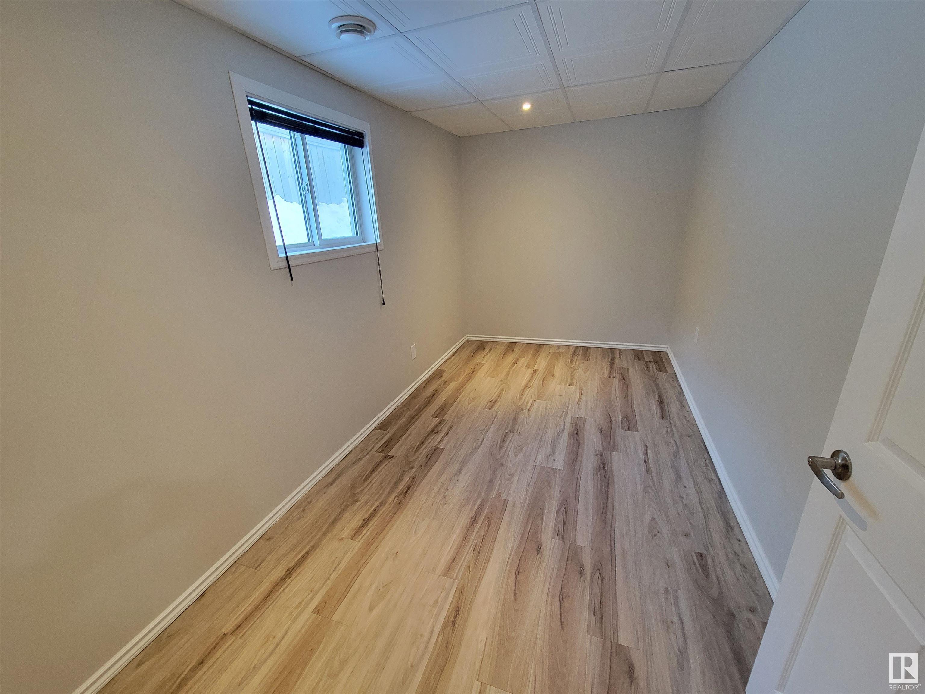      990 13 ST , Cold Lake,  ,T9M 1J9 ;  Listing Number: MLS E4414658