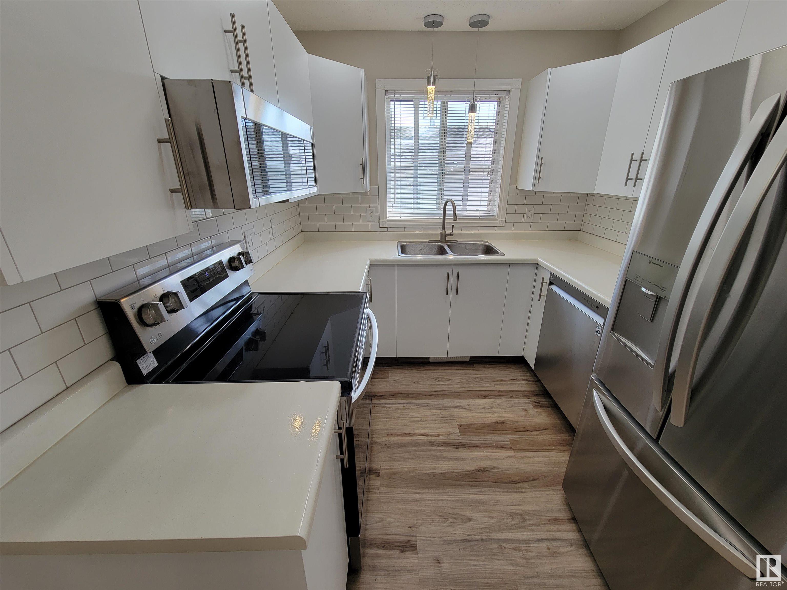      990 13 ST , Cold Lake,  ,T9M 1J9 ;  Listing Number: MLS E4414658