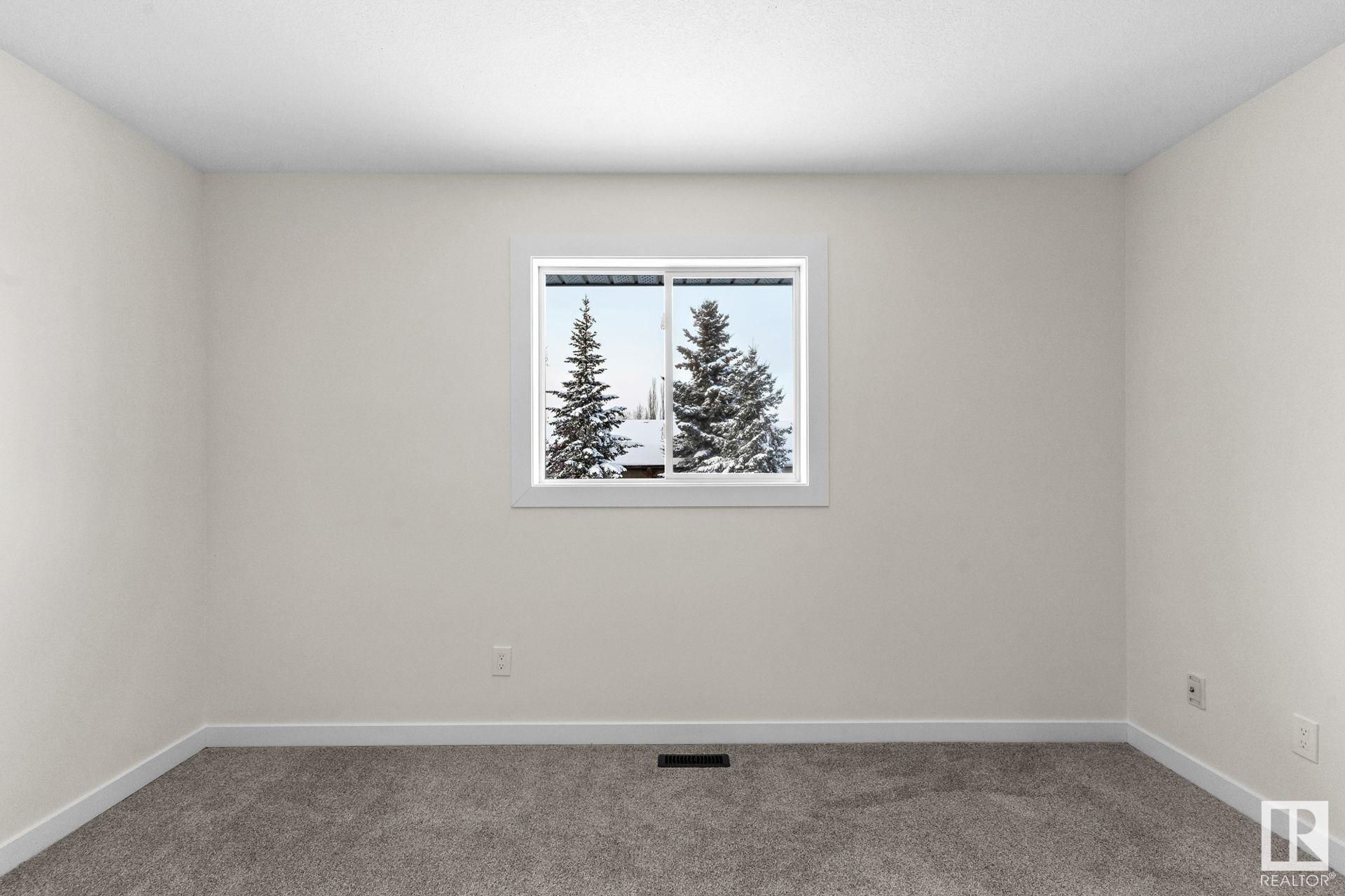      976 JIM COMMON Dr , Sherwood Park,  ,T8H 1V1 ;  Listing Number: MLS E4414671