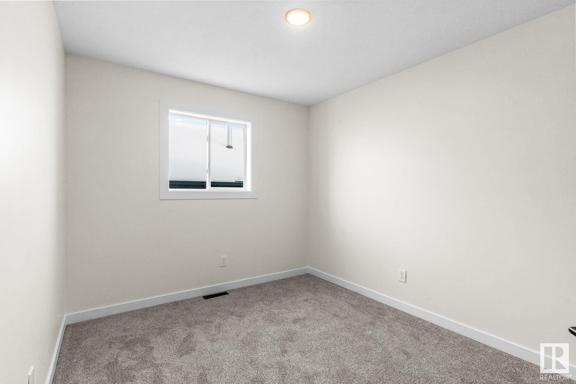      976 JIM COMMON Dr , Sherwood Park,  ,T8H 1V1 ;  Listing Number: MLS E4414671