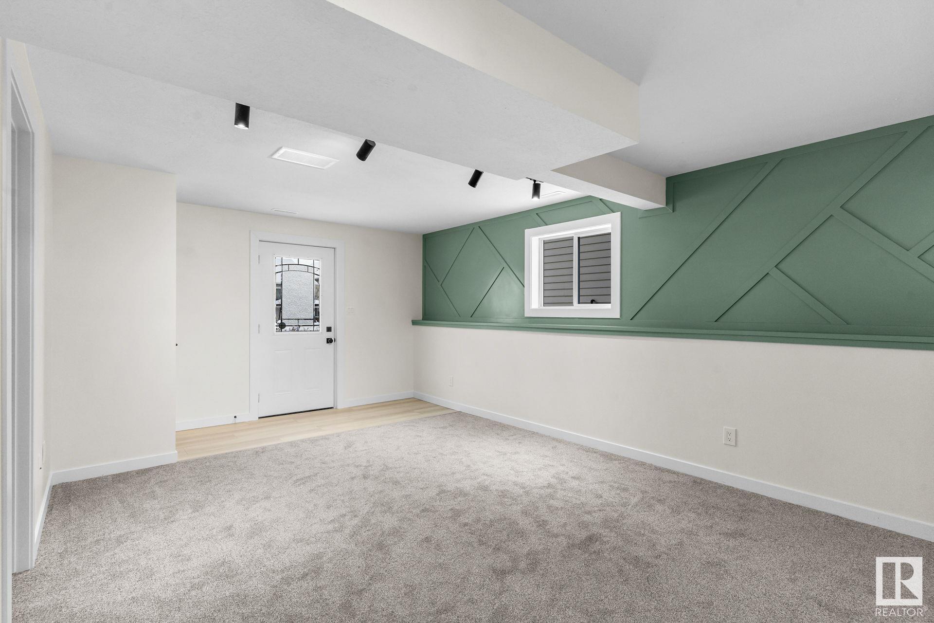      976 JIM COMMON Dr , Sherwood Park,  ,T8H 1V1 ;  Listing Number: MLS E4414671