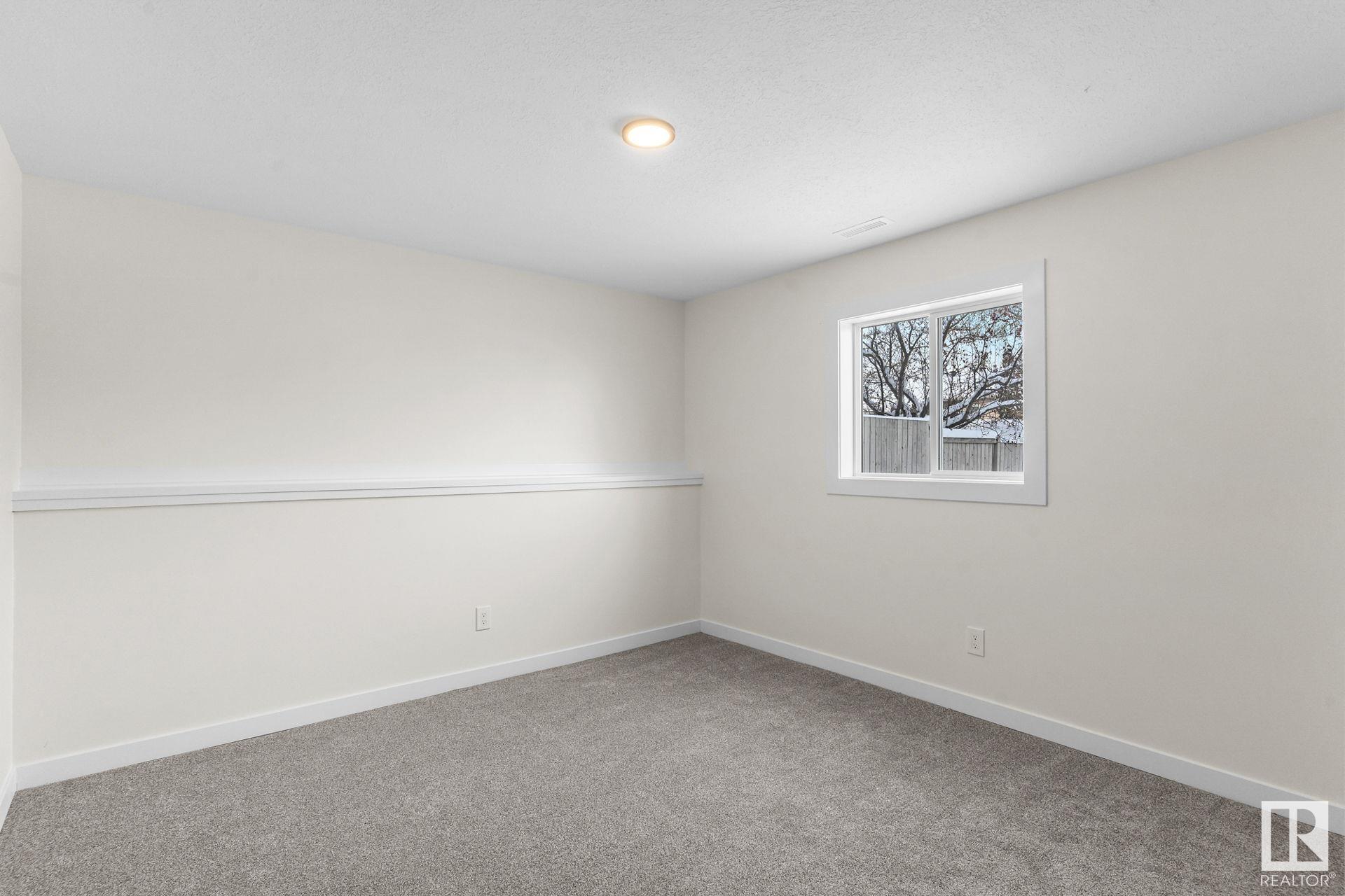      976 JIM COMMON Dr , Sherwood Park,  ,T8H 1V1 ;  Listing Number: MLS E4414671