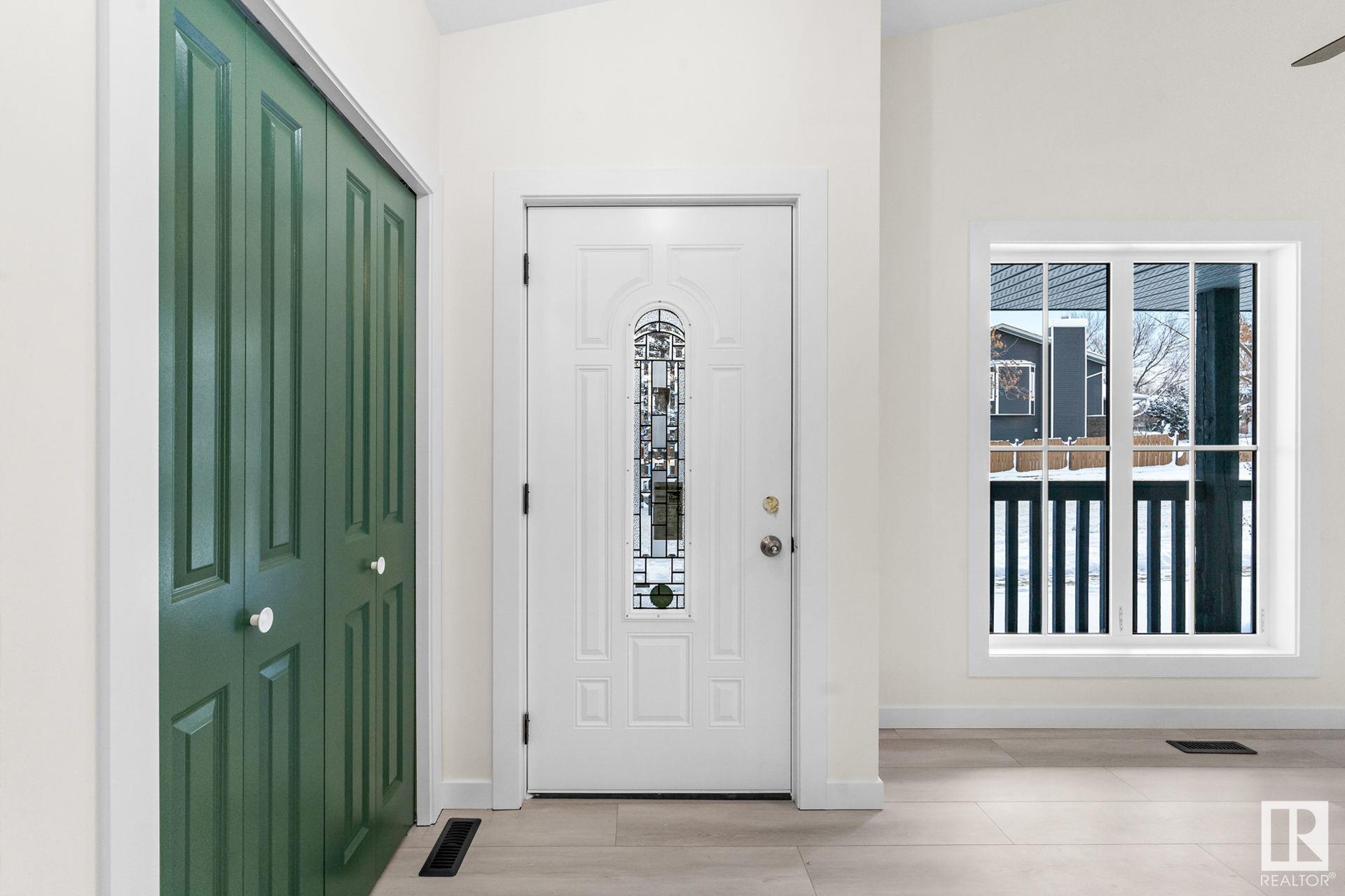      976 JIM COMMON Dr , Sherwood Park,  ,T8H 1V1 ;  Listing Number: MLS E4414671
