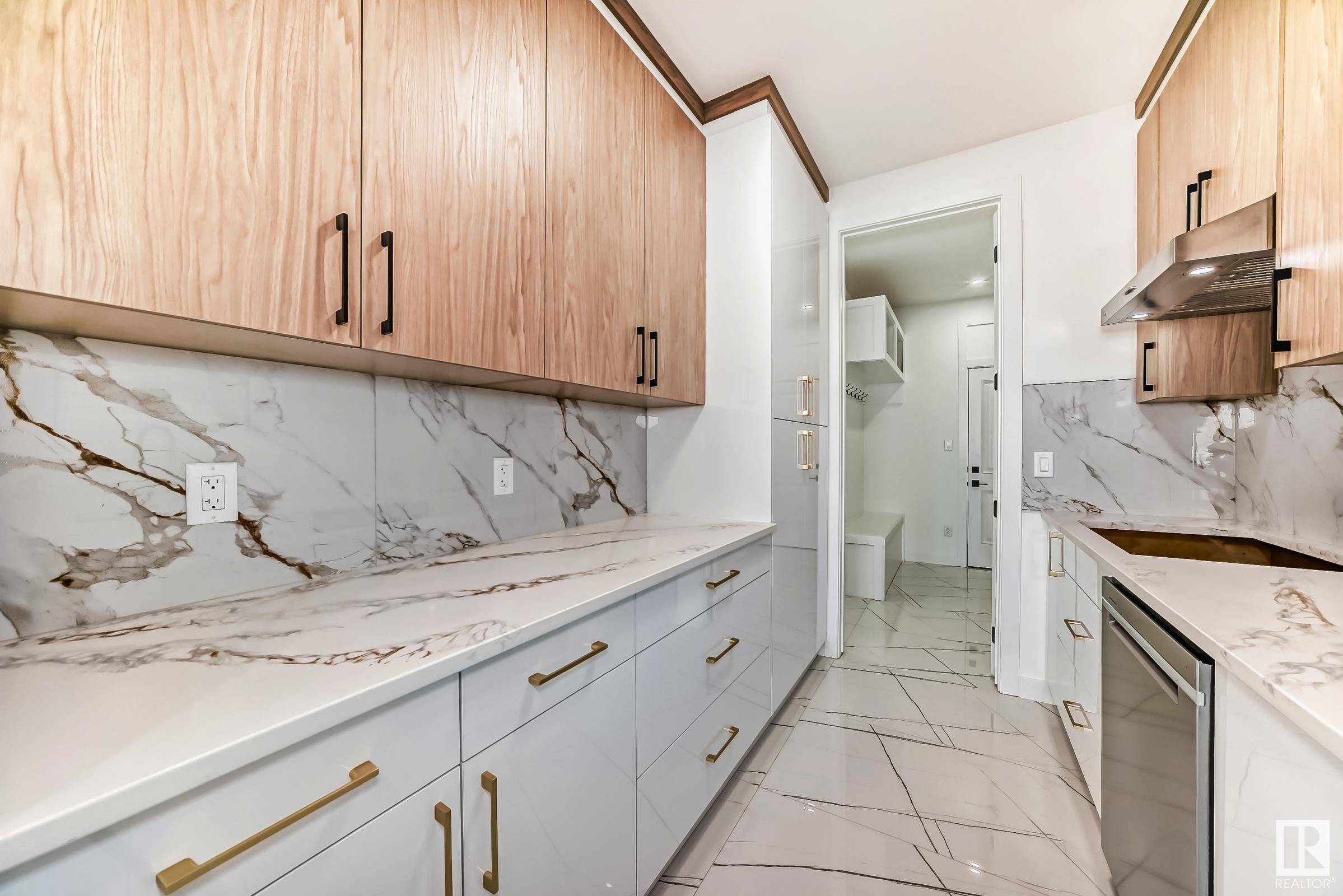      2916 1 AV SW , Edmonton,  ,T6X 3E3 ;  Listing Number: MLS E4414694