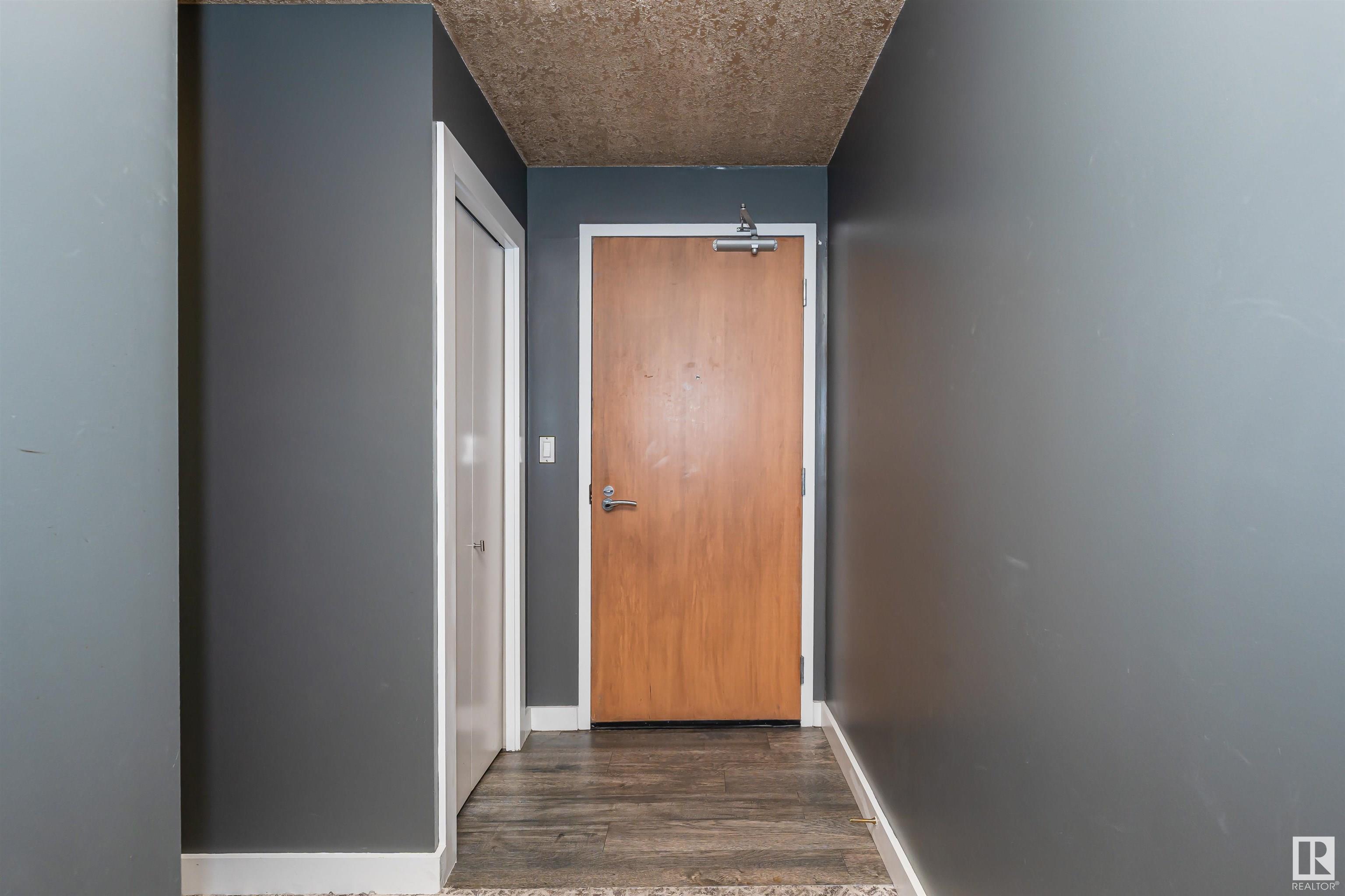      #2703 10136 104 ST NW , Edmonton,  ,T5J 0B5 ;  Listing Number: MLS E4414698