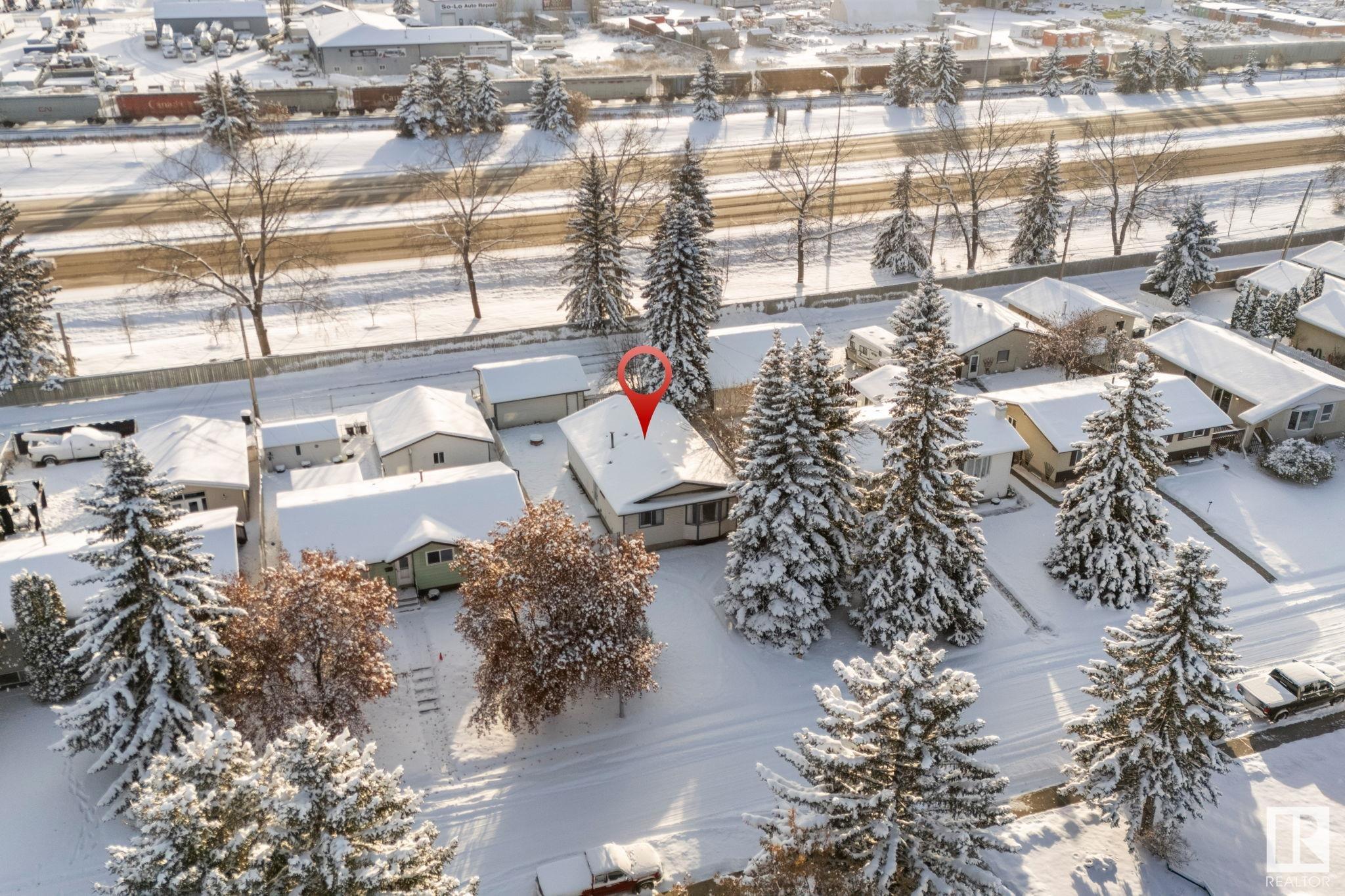      28 Manor DR , Spruce Grove,  ,T7X 2G8 ;  Listing Number: MLS E4414722
