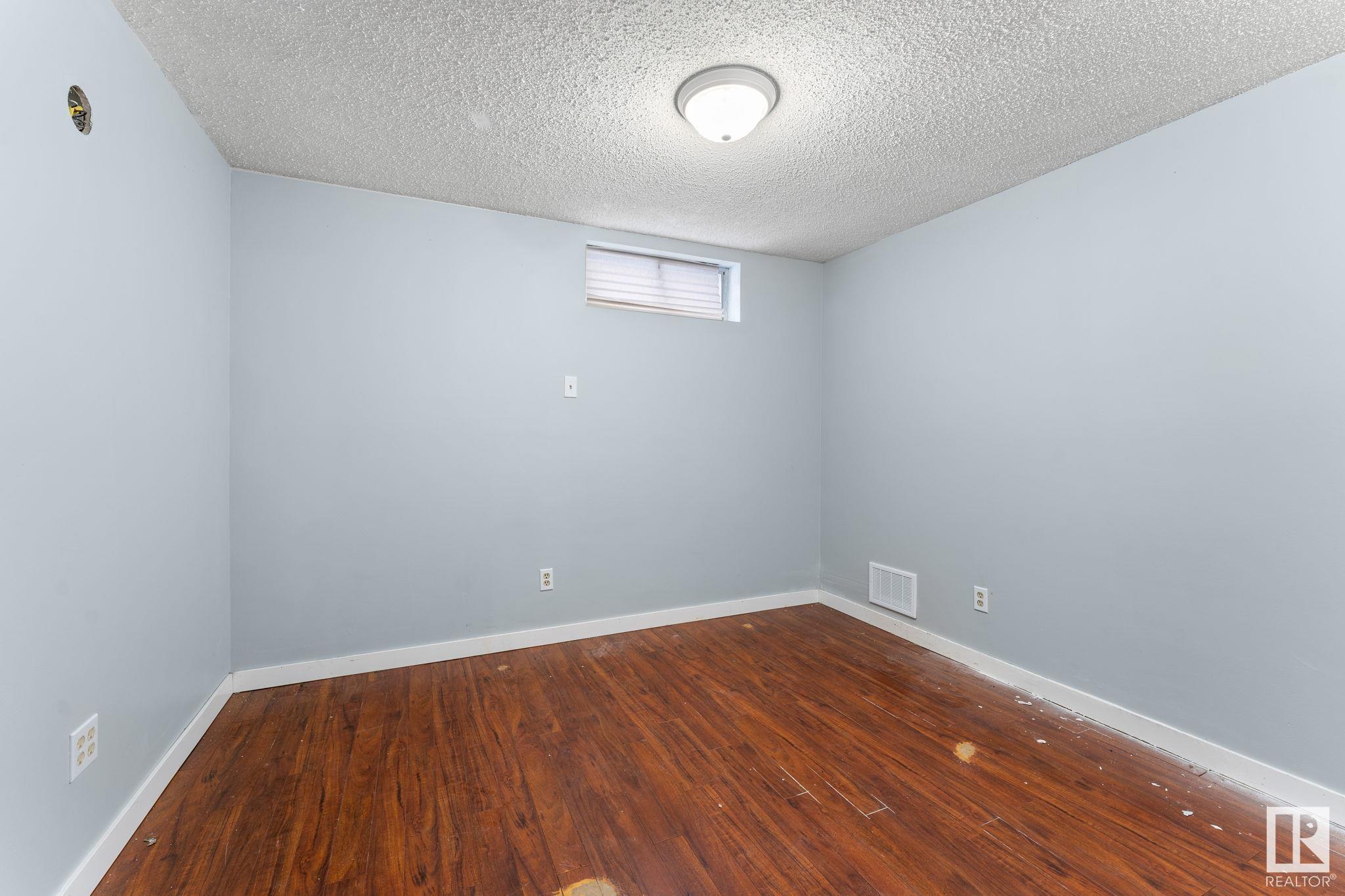      28 Manor DR , Spruce Grove,  ,T7X 2G8 ;  Listing Number: MLS E4414722