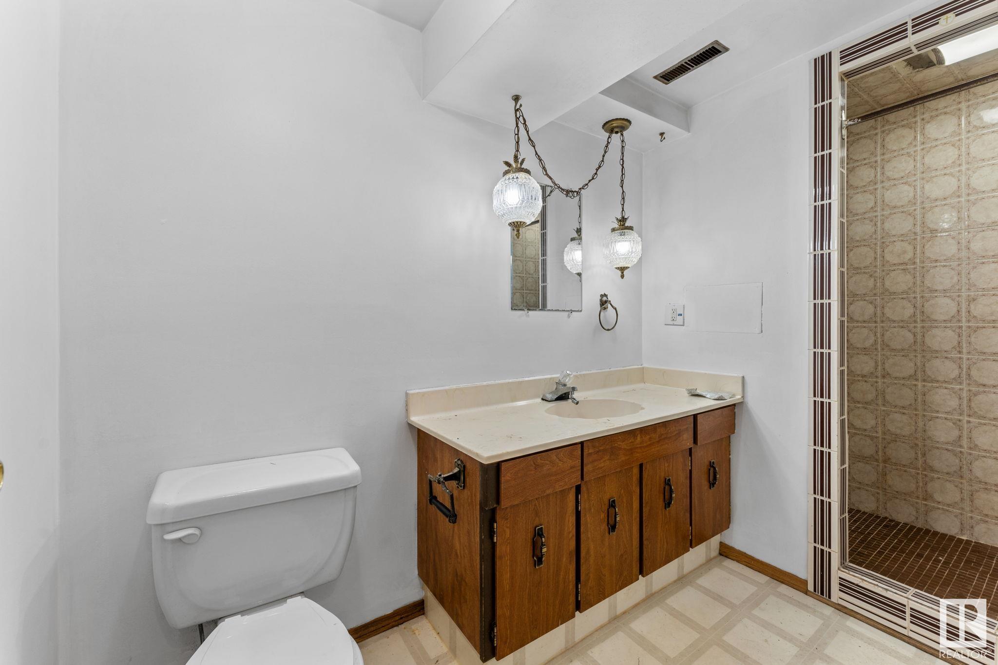      28 Manor DR , Spruce Grove,  ,T7X 2G8 ;  Listing Number: MLS E4414722