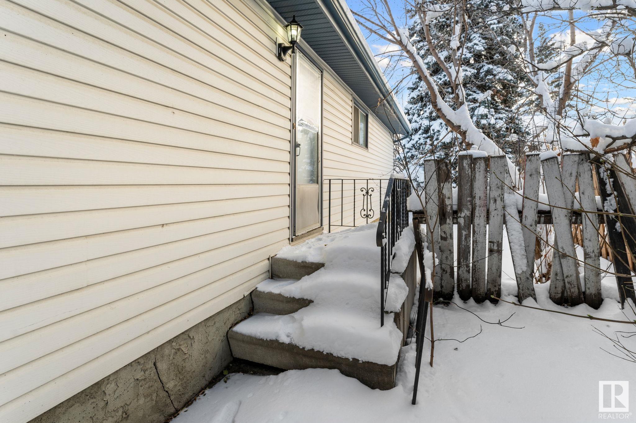     28 Manor DR , Spruce Grove,  ,T7X 2G8 ;  Listing Number: MLS E4414722