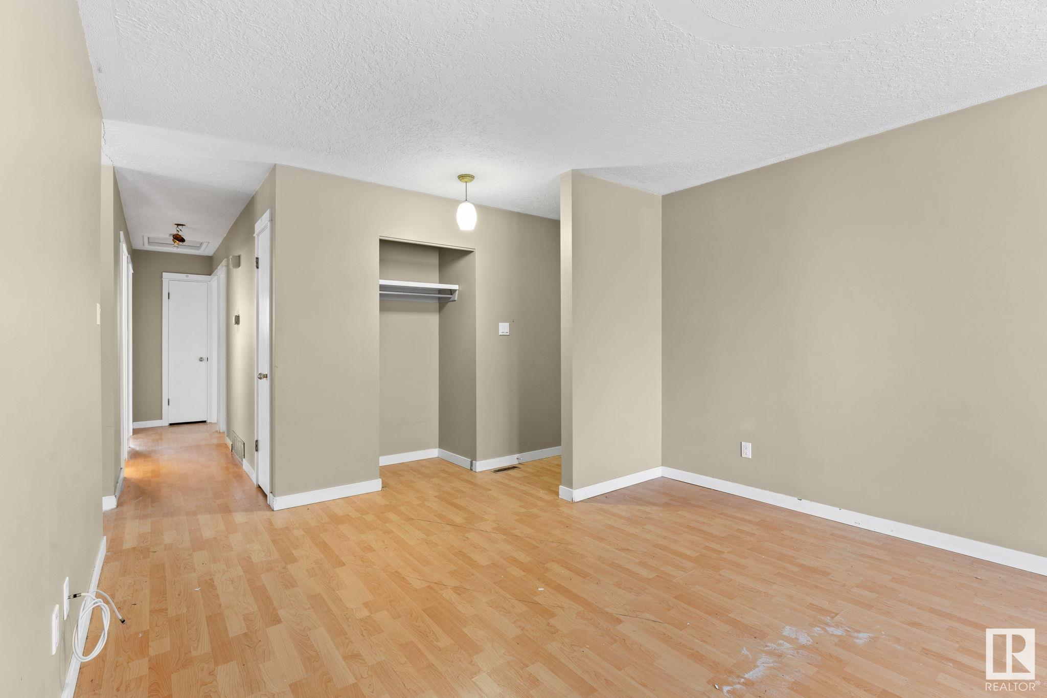      28 Manor DR , Spruce Grove,  ,T7X 2G8 ;  Listing Number: MLS E4414722