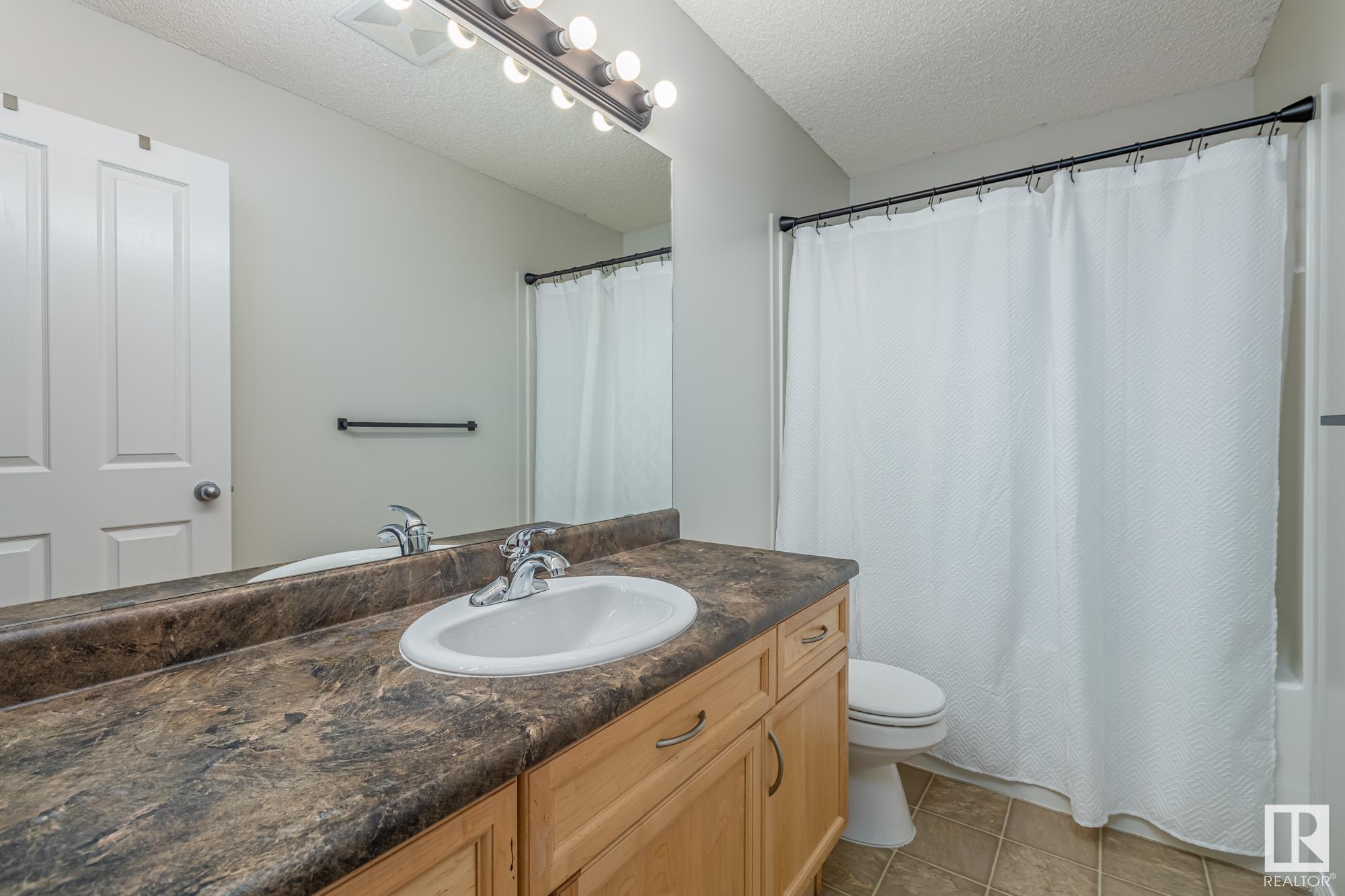      33 CREEKSIDE CL , Spruce Grove,  ,T7X 4N9 ;  Listing Number: MLS E4414731