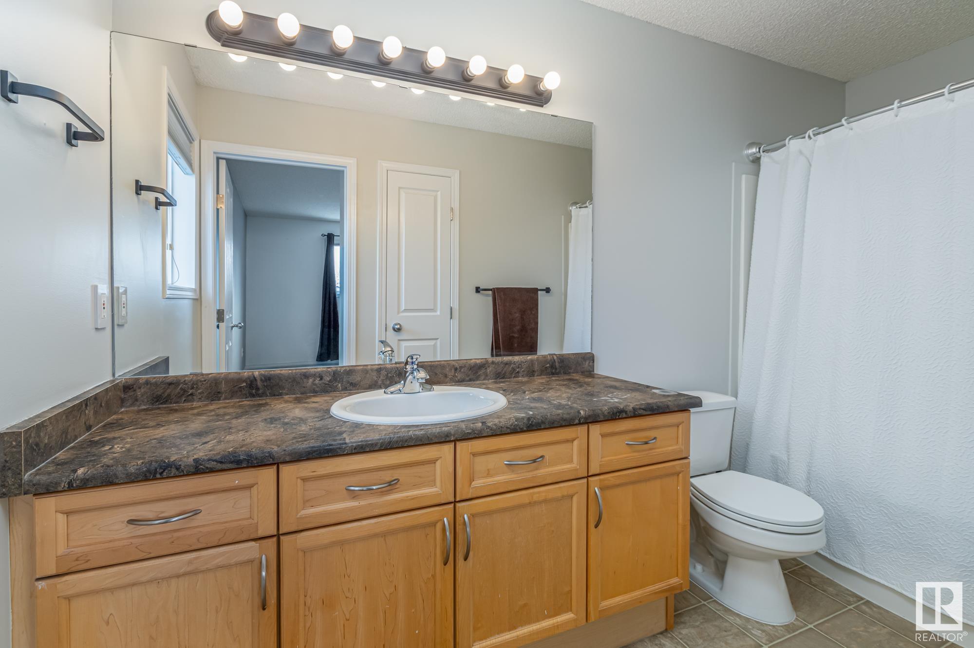      33 CREEKSIDE CL , Spruce Grove,  ,T7X 4N9 ;  Listing Number: MLS E4414731