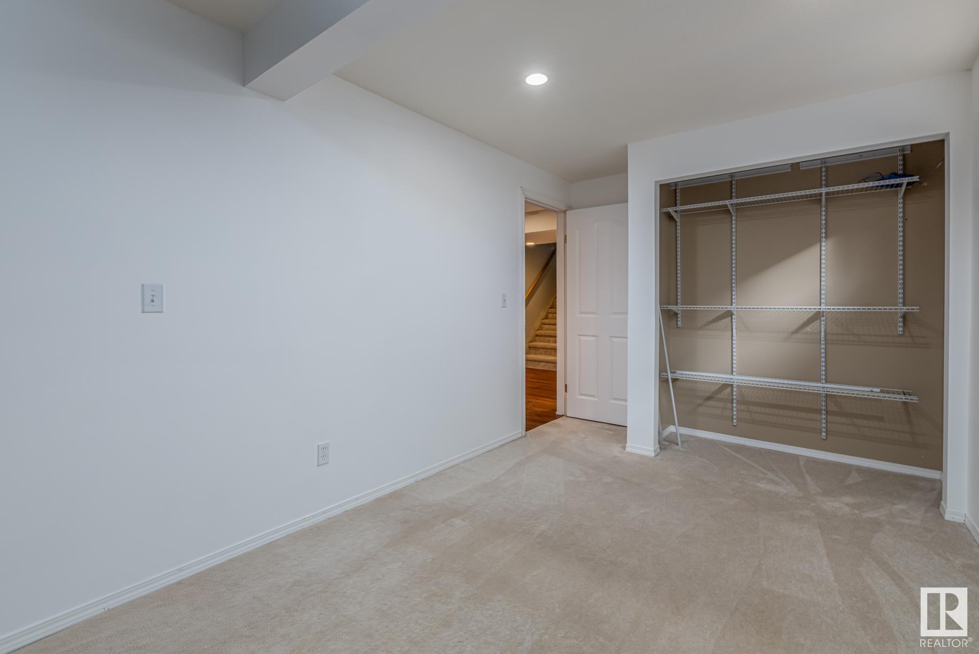      33 CREEKSIDE CL , Spruce Grove,  ,T7X 4N9 ;  Listing Number: MLS E4414731