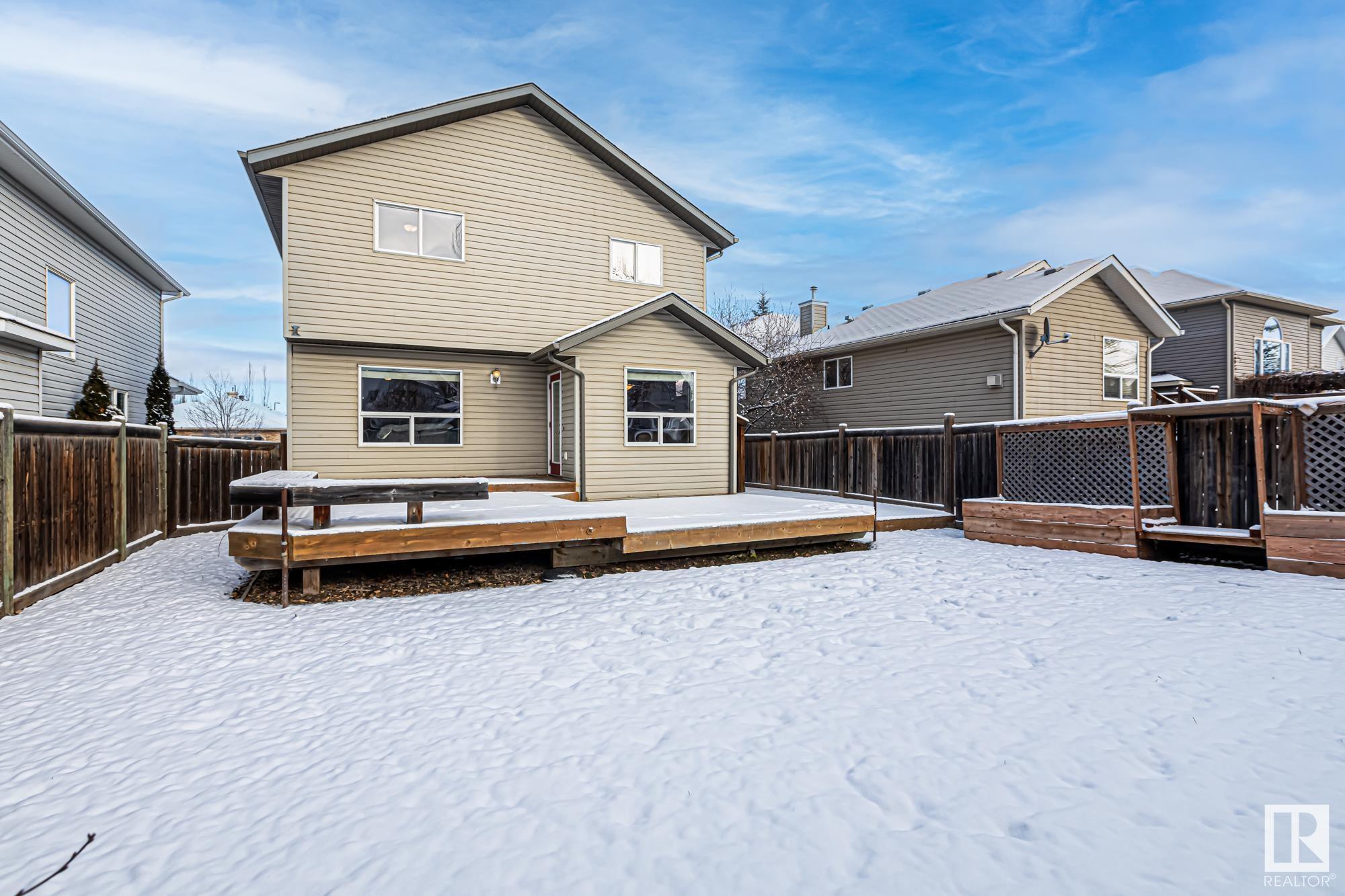      33 CREEKSIDE CL , Spruce Grove,  ,T7X 4N9 ;  Listing Number: MLS E4414731