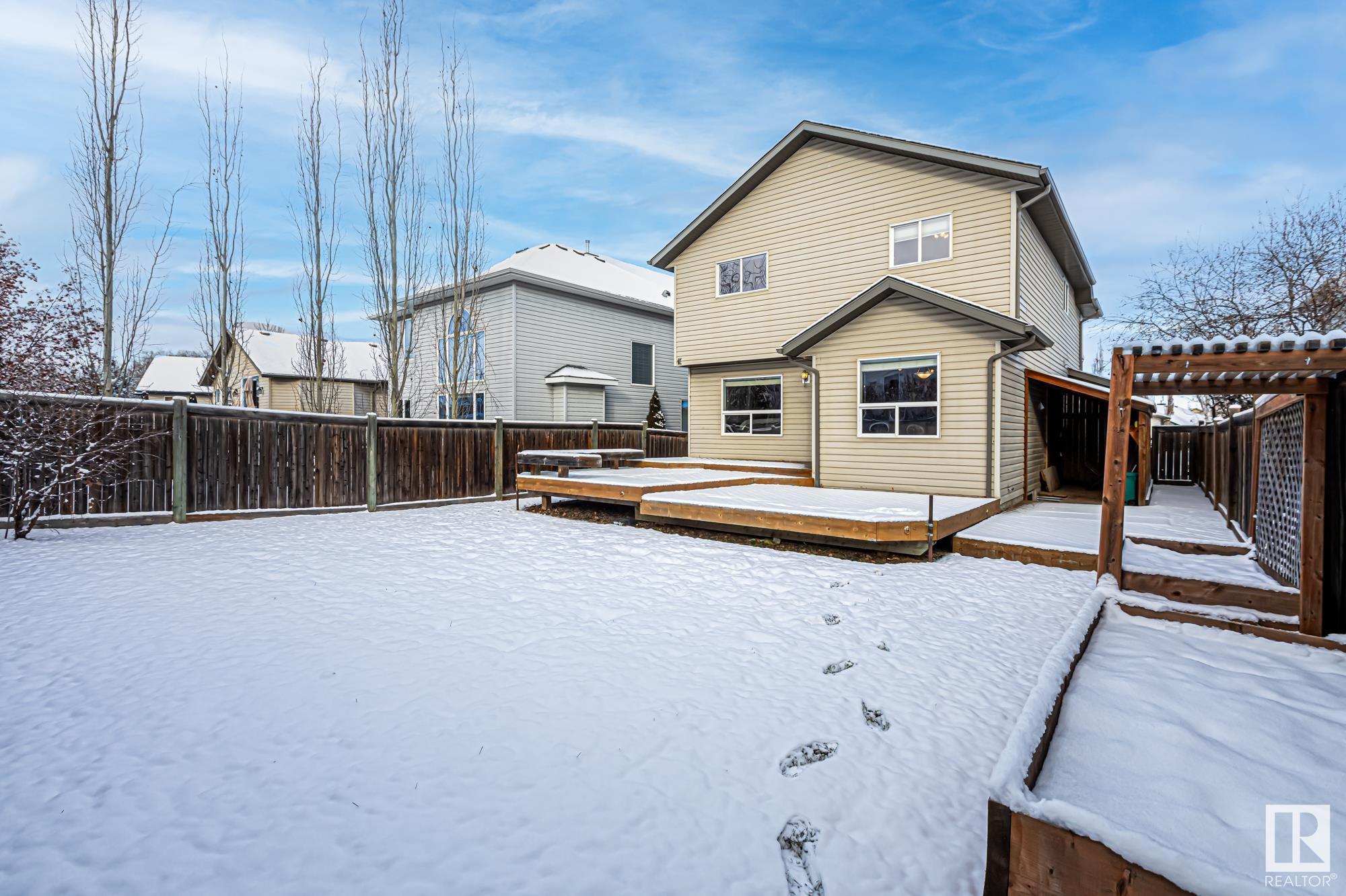      33 CREEKSIDE CL , Spruce Grove,  ,T7X 4N9 ;  Listing Number: MLS E4414731