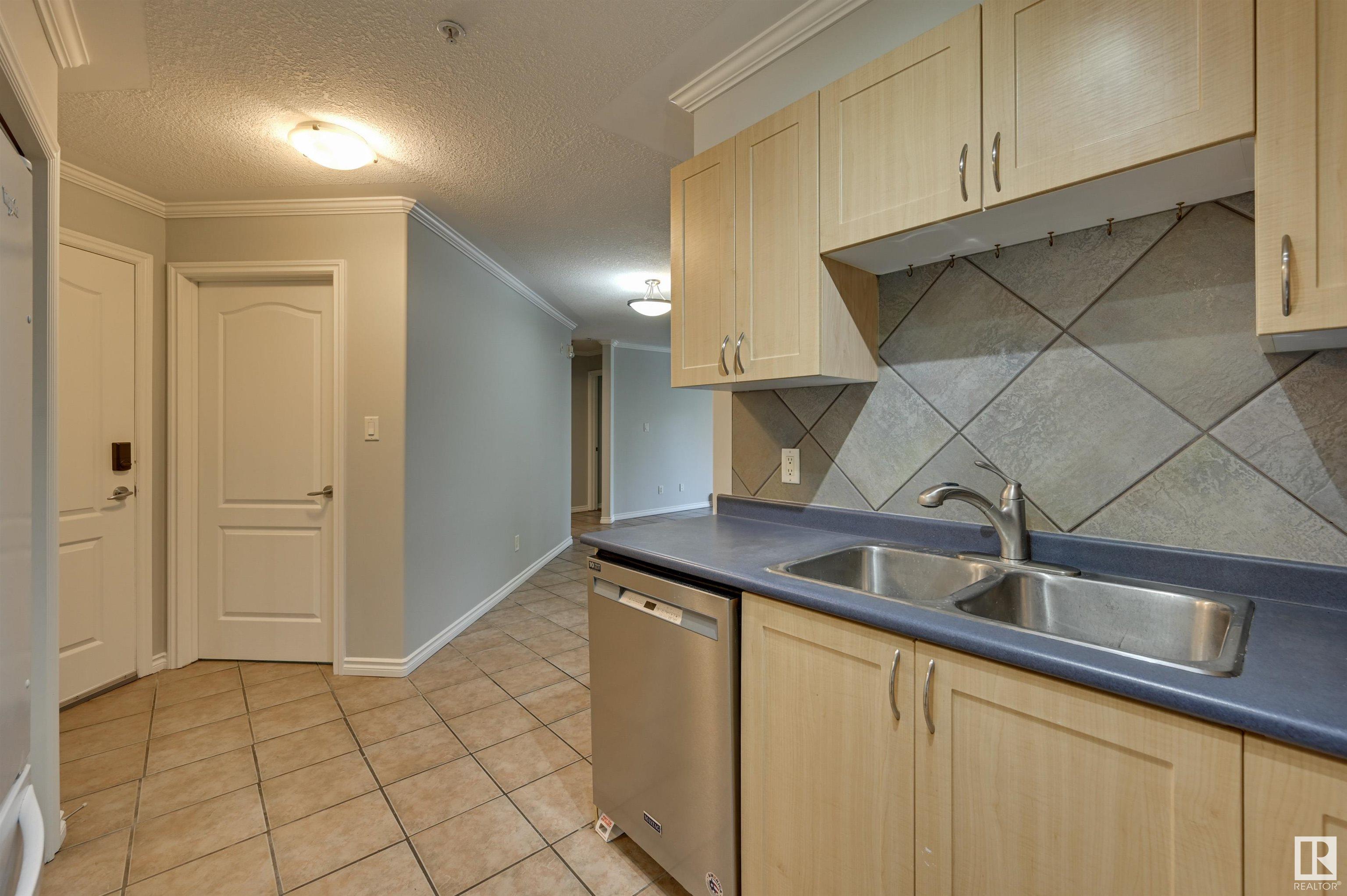      #204 9938 104 ST NW , Edmonton,  ,T5K 2X7 ;  Listing Number: MLS E4414749
