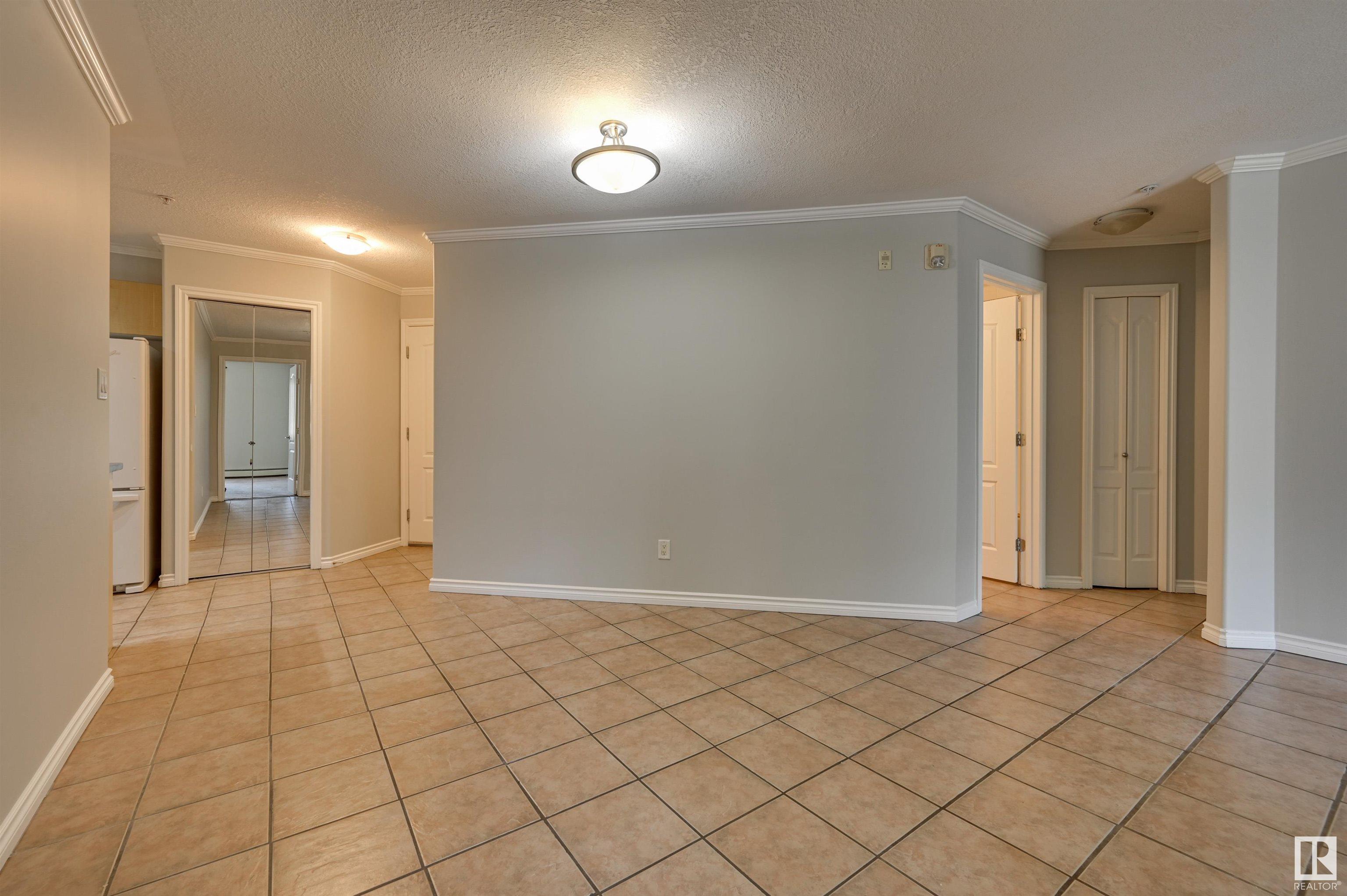     #204 9938 104 ST NW , Edmonton,  ,T5K 2X7 ;  Listing Number: MLS E4414749