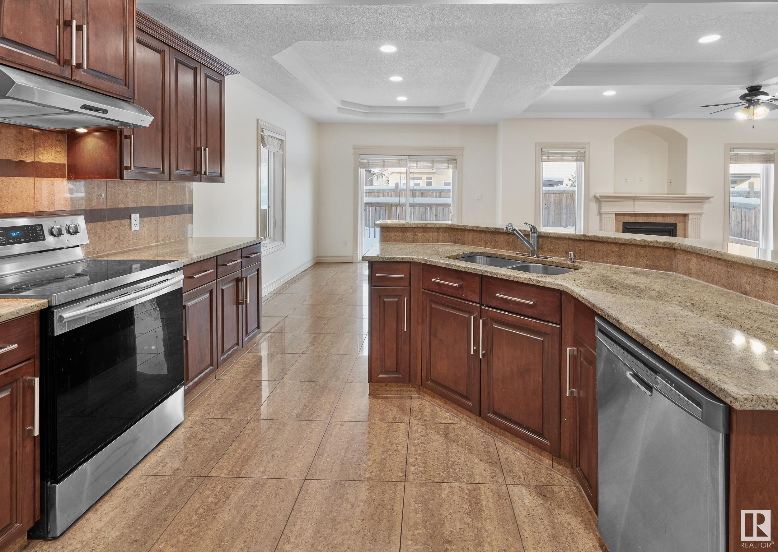      1268 CUNNINGHAM DR SW , Edmonton,  ,T6W 0R7 ;  Listing Number: MLS E4414763