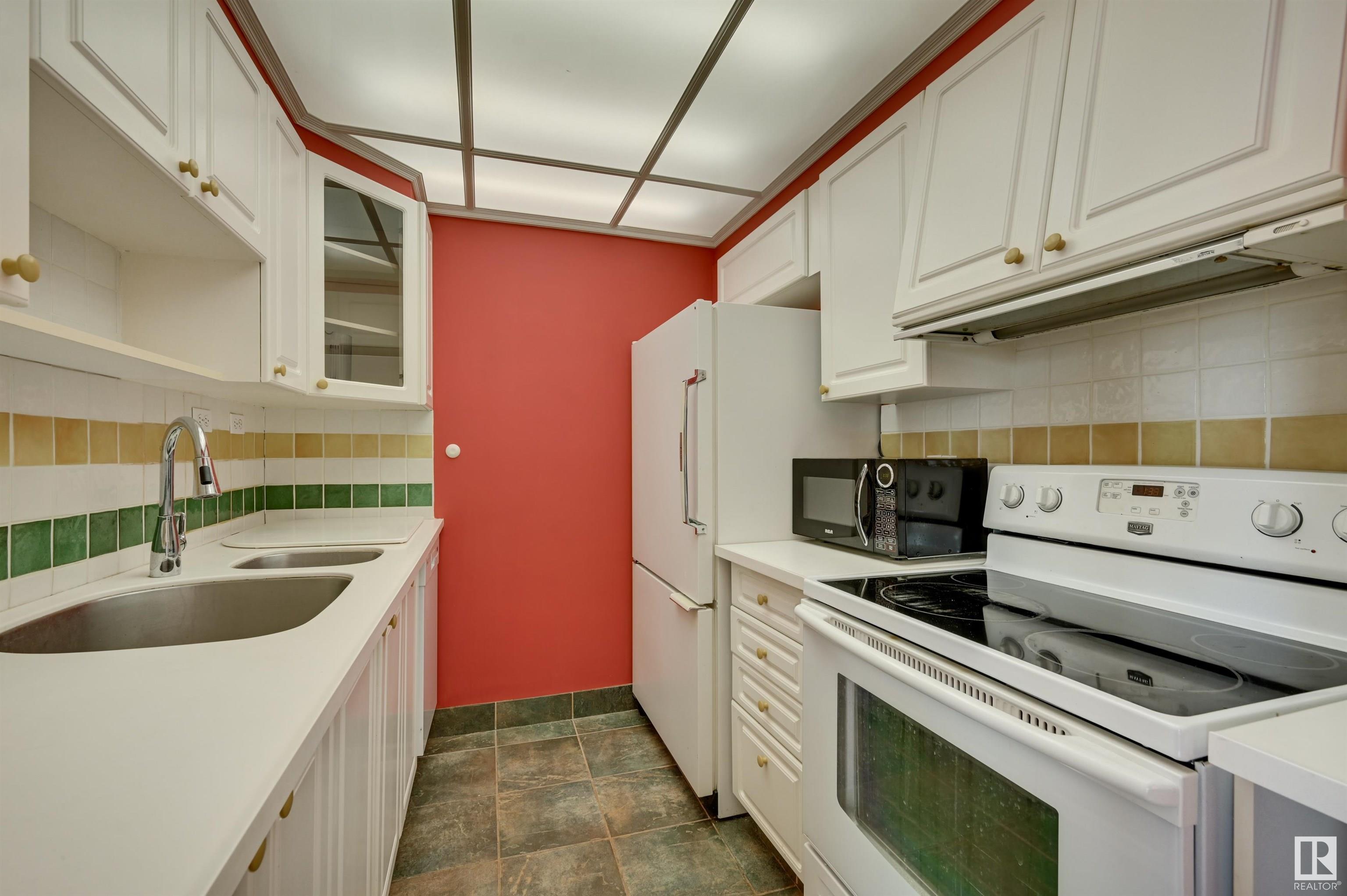      #1203 10045 117 ST NW , Edmonton,  ,T5K 1W8 ;  Listing Number: MLS E4414780