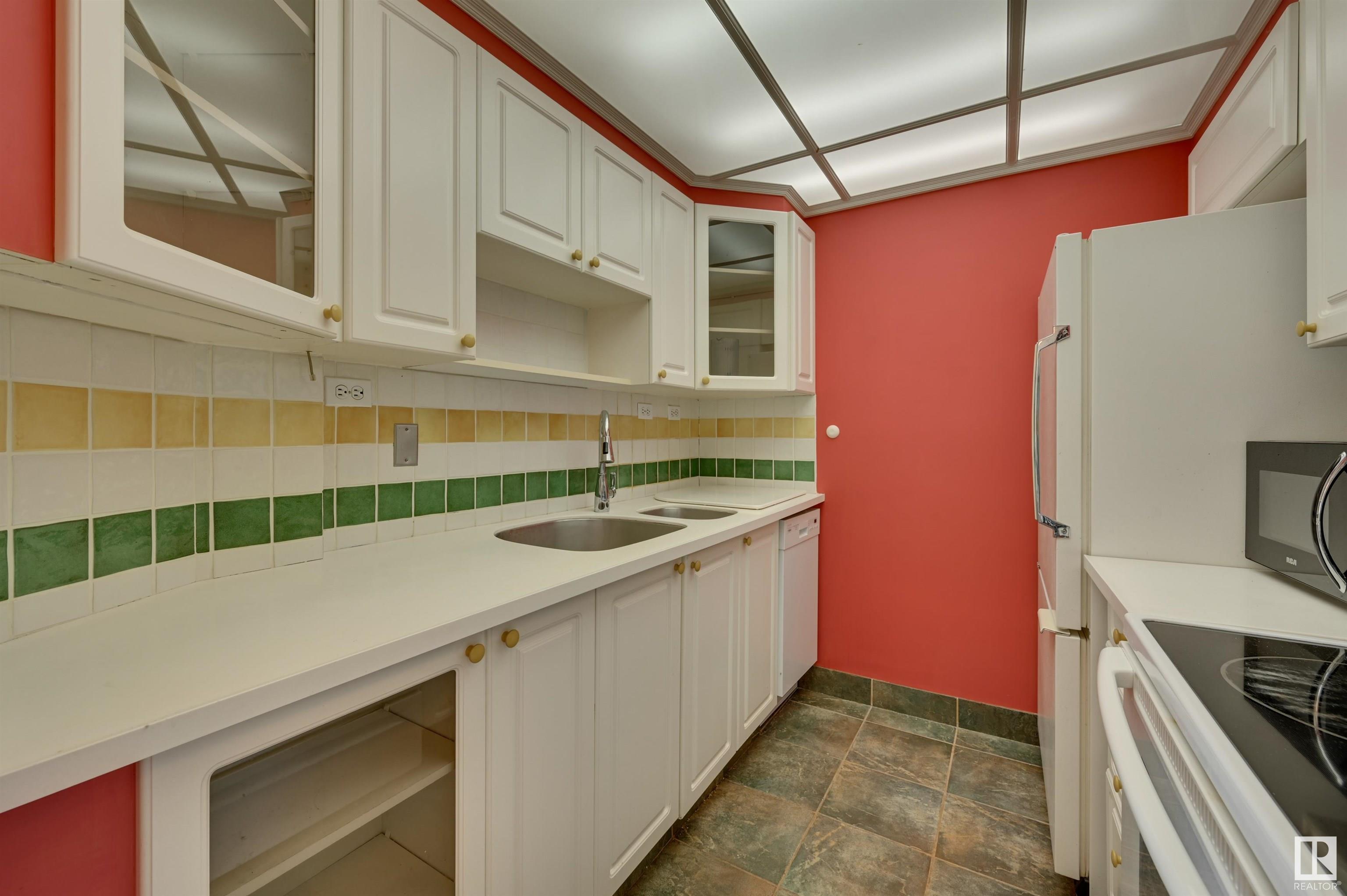      #1203 10045 117 ST NW , Edmonton,  ,T5K 1W8 ;  Listing Number: MLS E4414780
