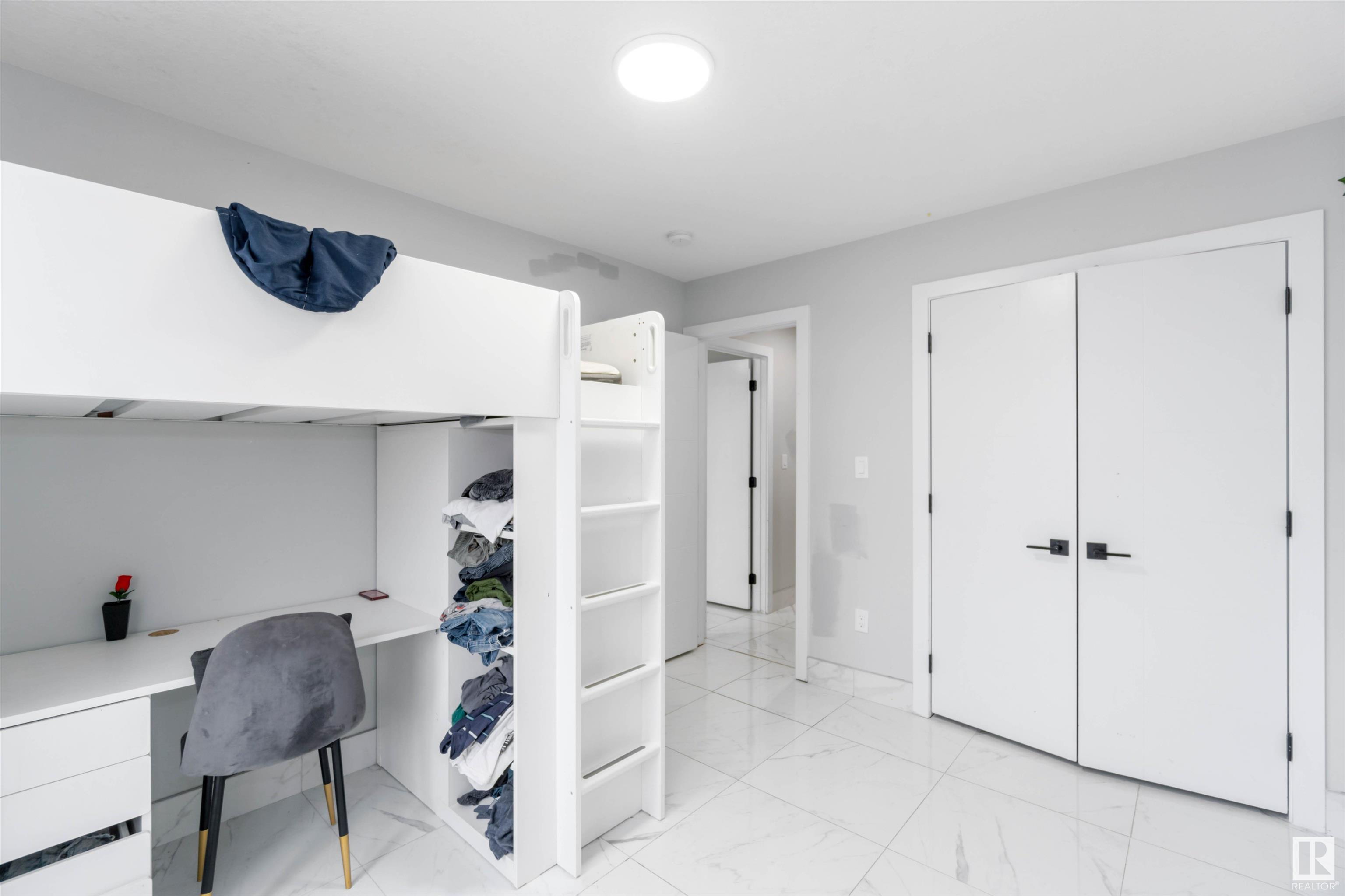      17124 68 ST NW , Edmonton,  ,T5Z 0W3 ;  Listing Number: MLS E4414787