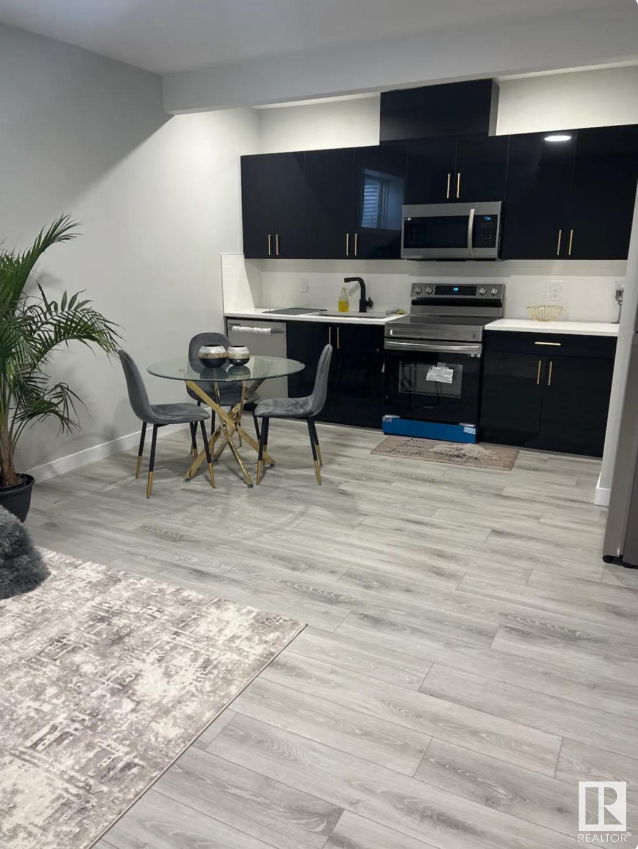      17124 68 ST NW , Edmonton,  ,T5Z 0W3 ;  Listing Number: MLS E4414787