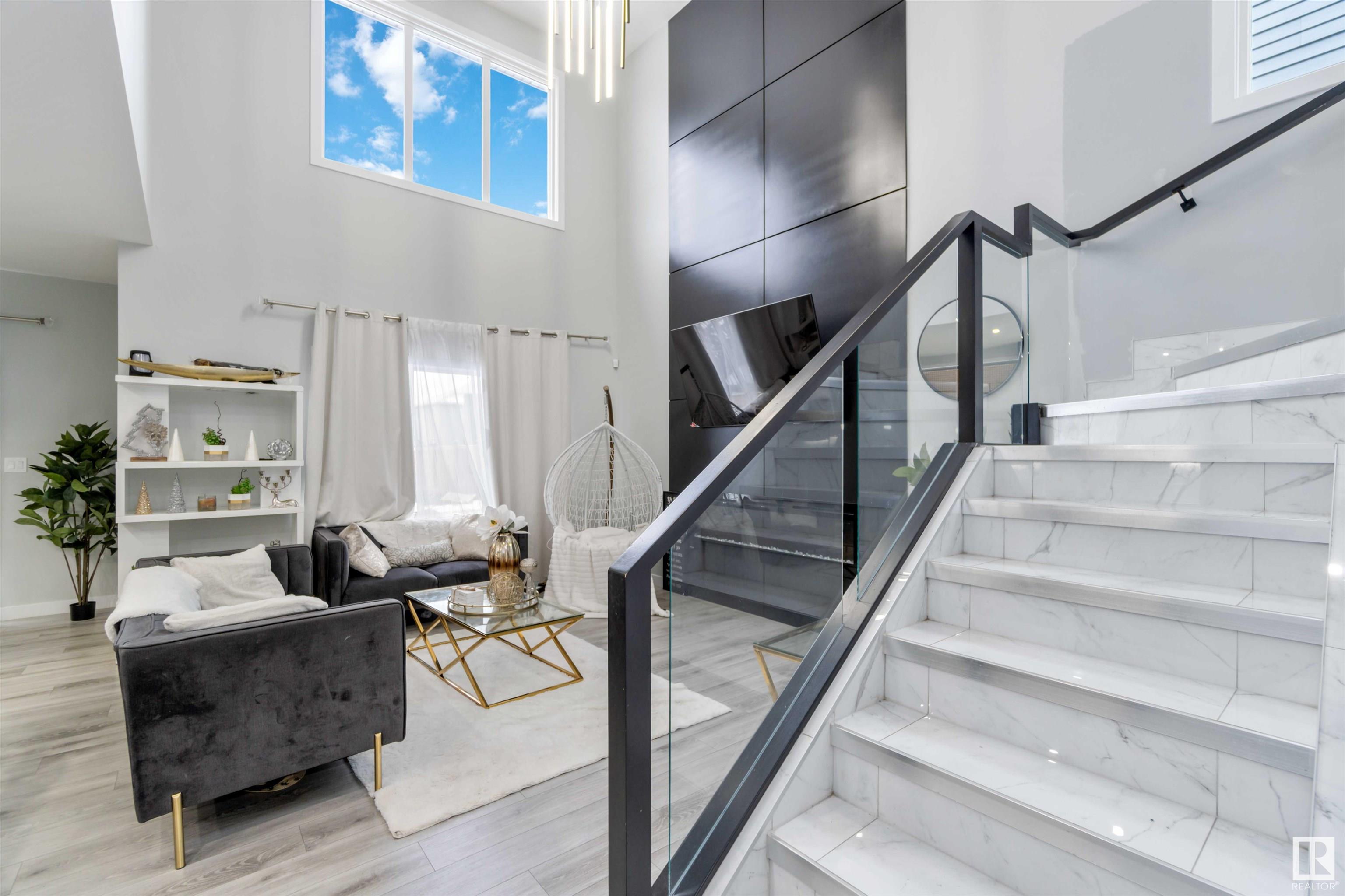      17124 68 ST NW , Edmonton,  ,T5Z 0W3 ;  Listing Number: MLS E4414787
