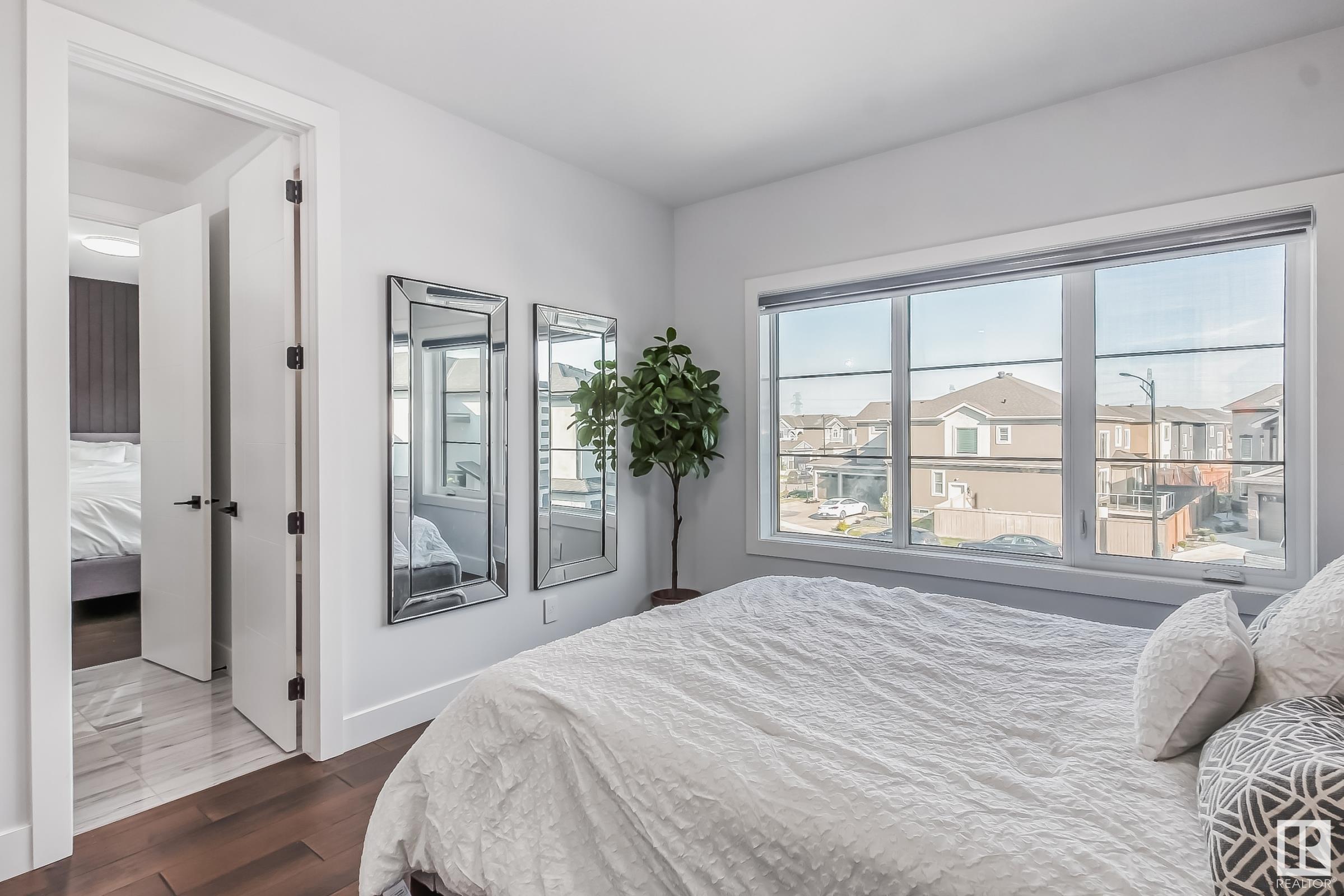      1448 25 ST NW , Edmonton,  ,T6T 2K7 ;  Listing Number: MLS E4414830